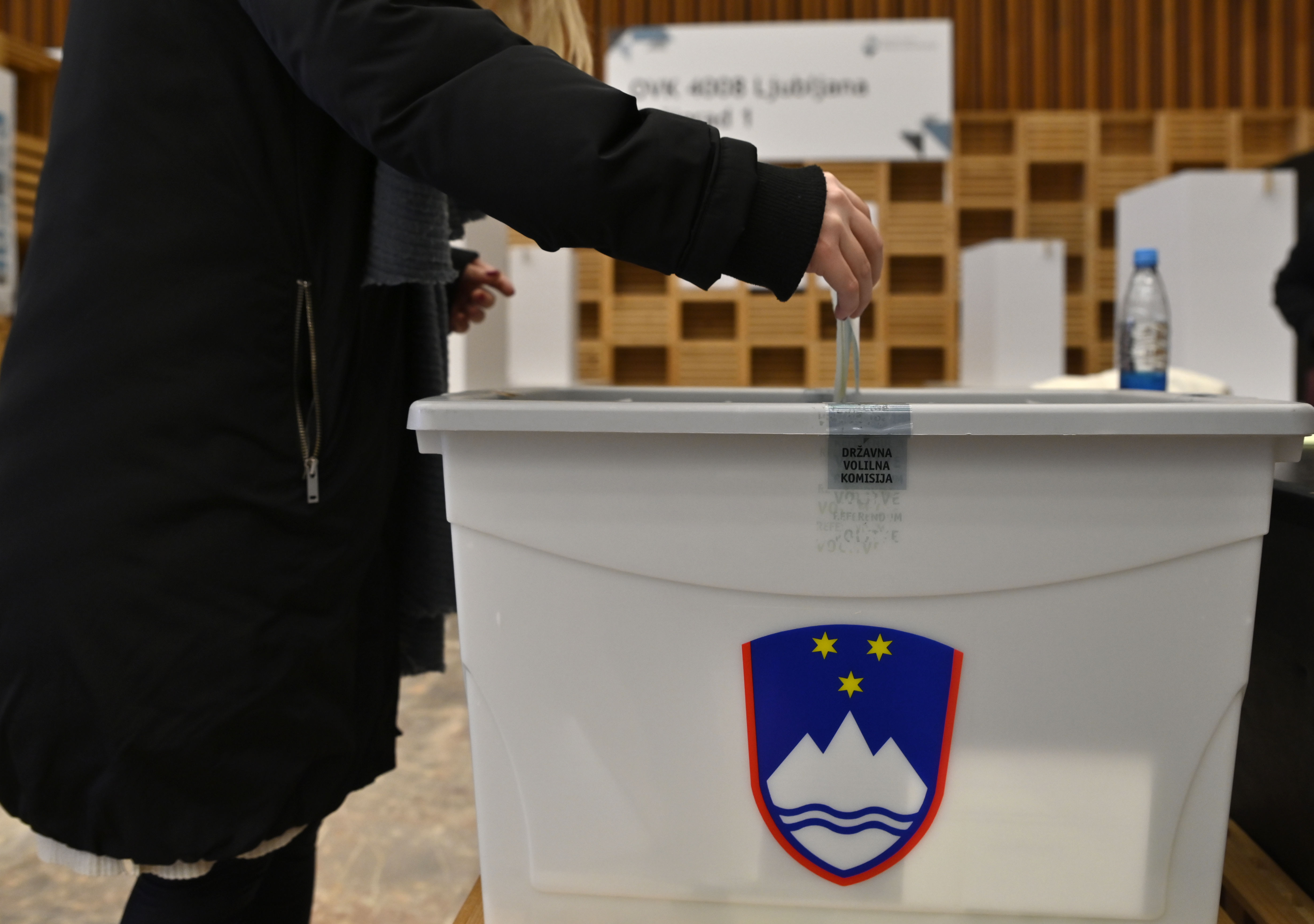 Referendumi o vladi, dolgotrajni oskrbi in RTV