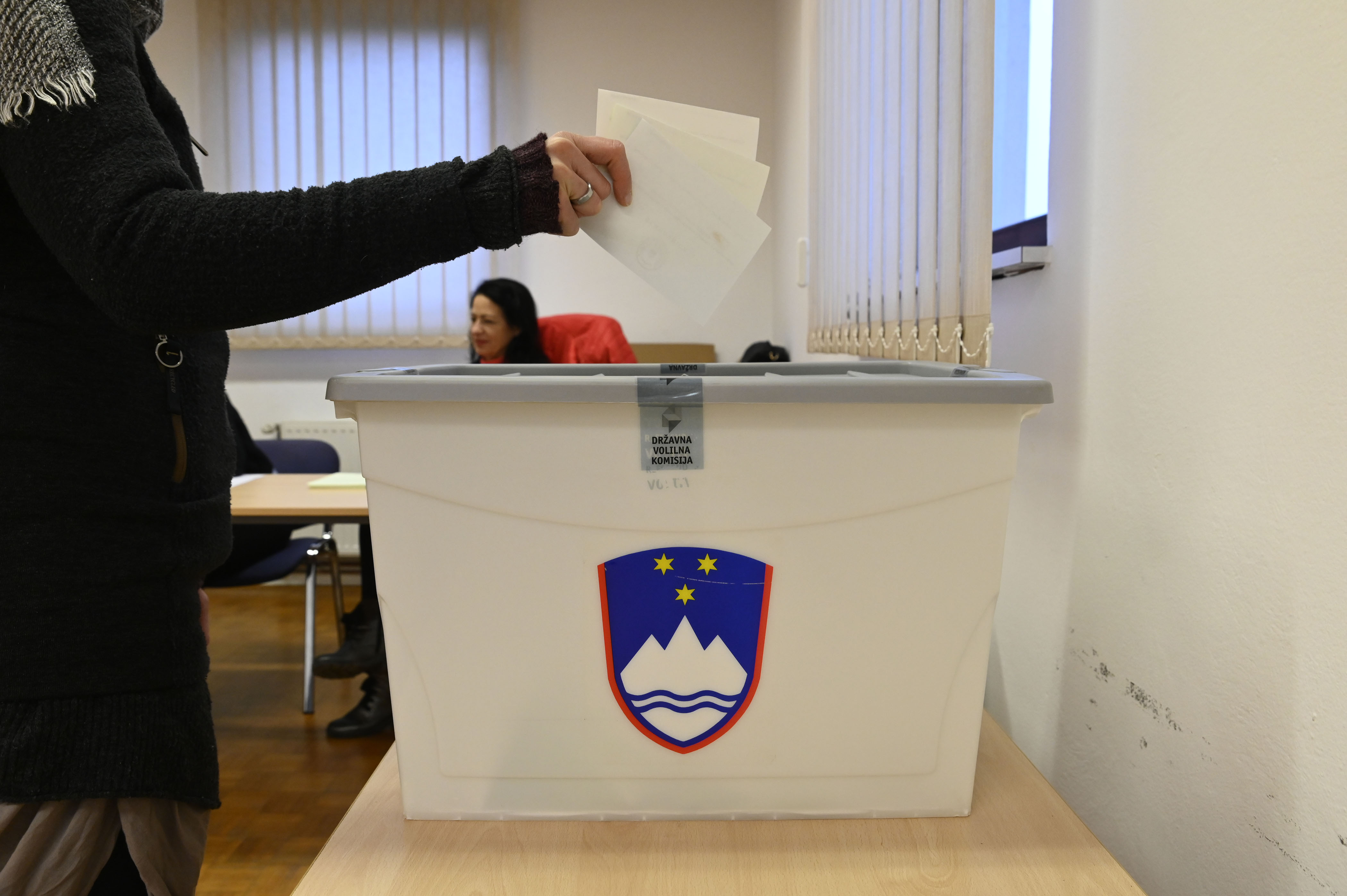 referendumi o zakonih o vladi, dolgotrajni oskrbi in RTVS