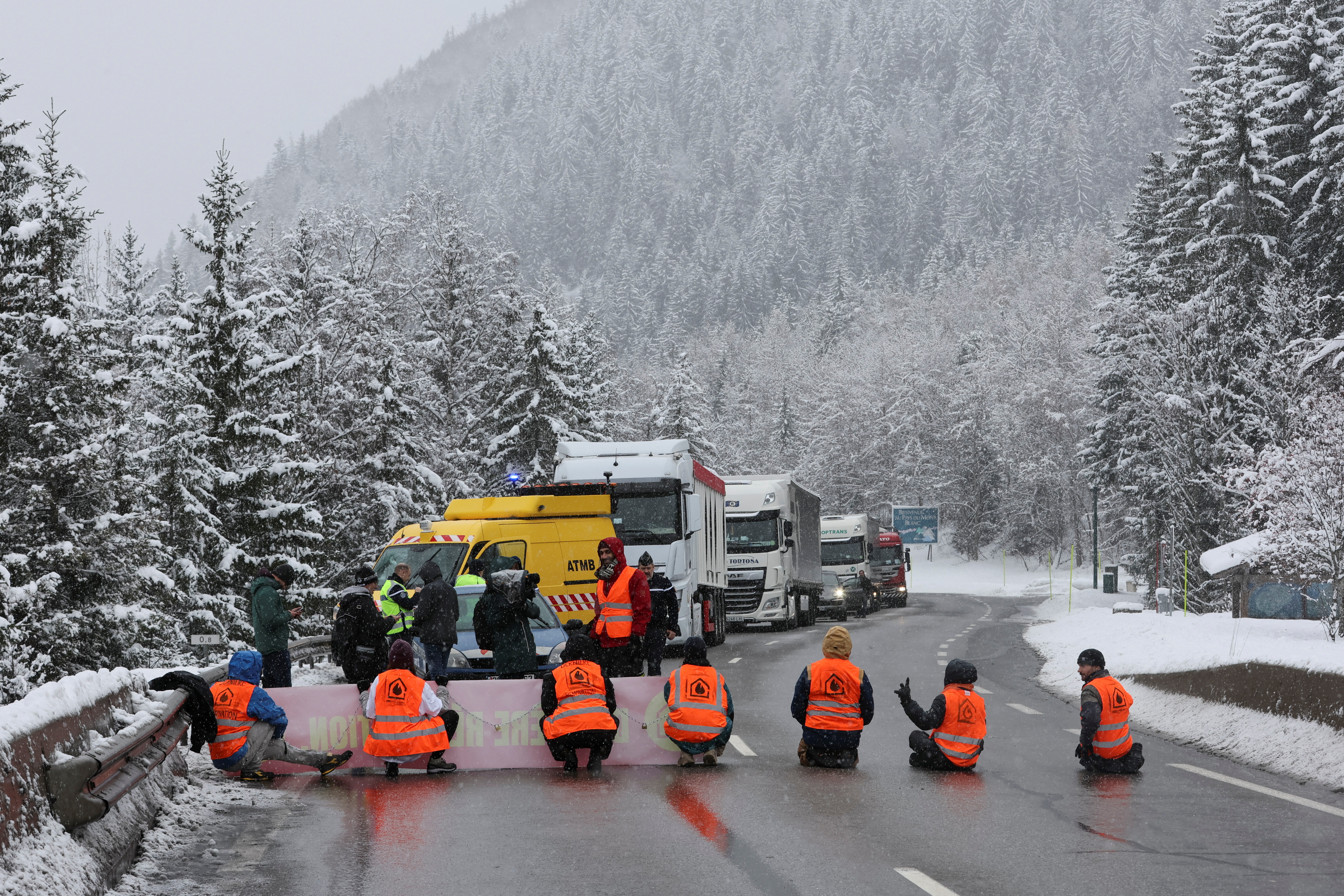 okoljski aktivisti, Derniere Renovation, mont blanc