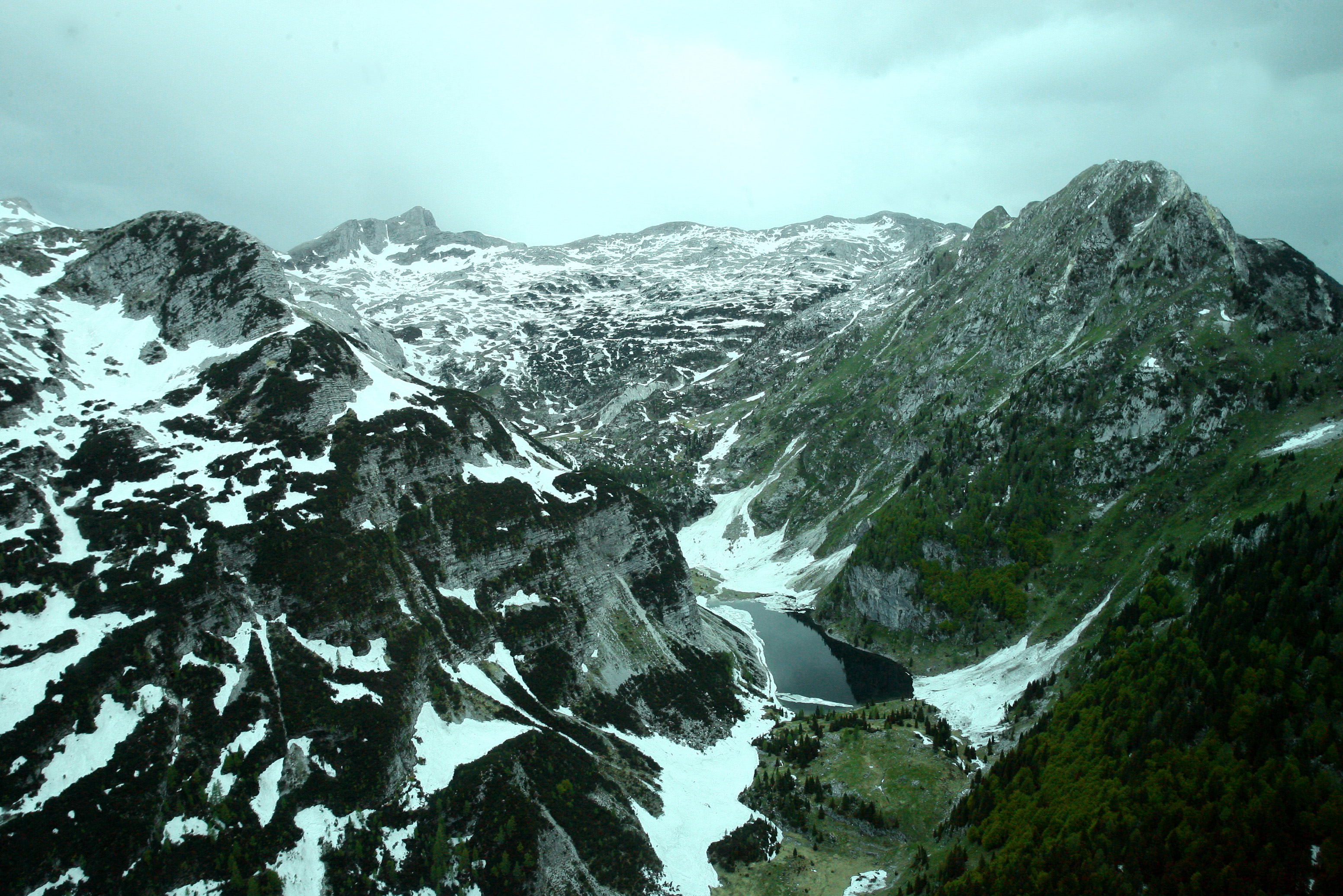 TRIGLAVSKI NARODNI PARK JEZERO GOROVJE NARAVA