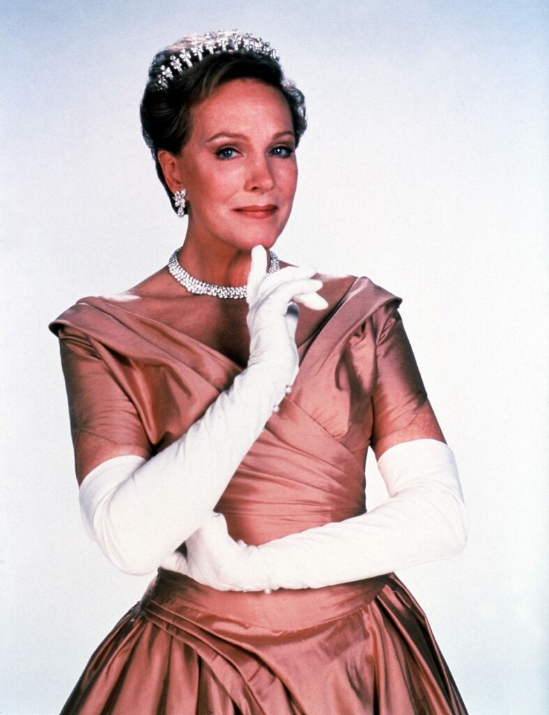 1670930296-julie-andrews-princeskin-dnevnik-4-787x1024.jpg