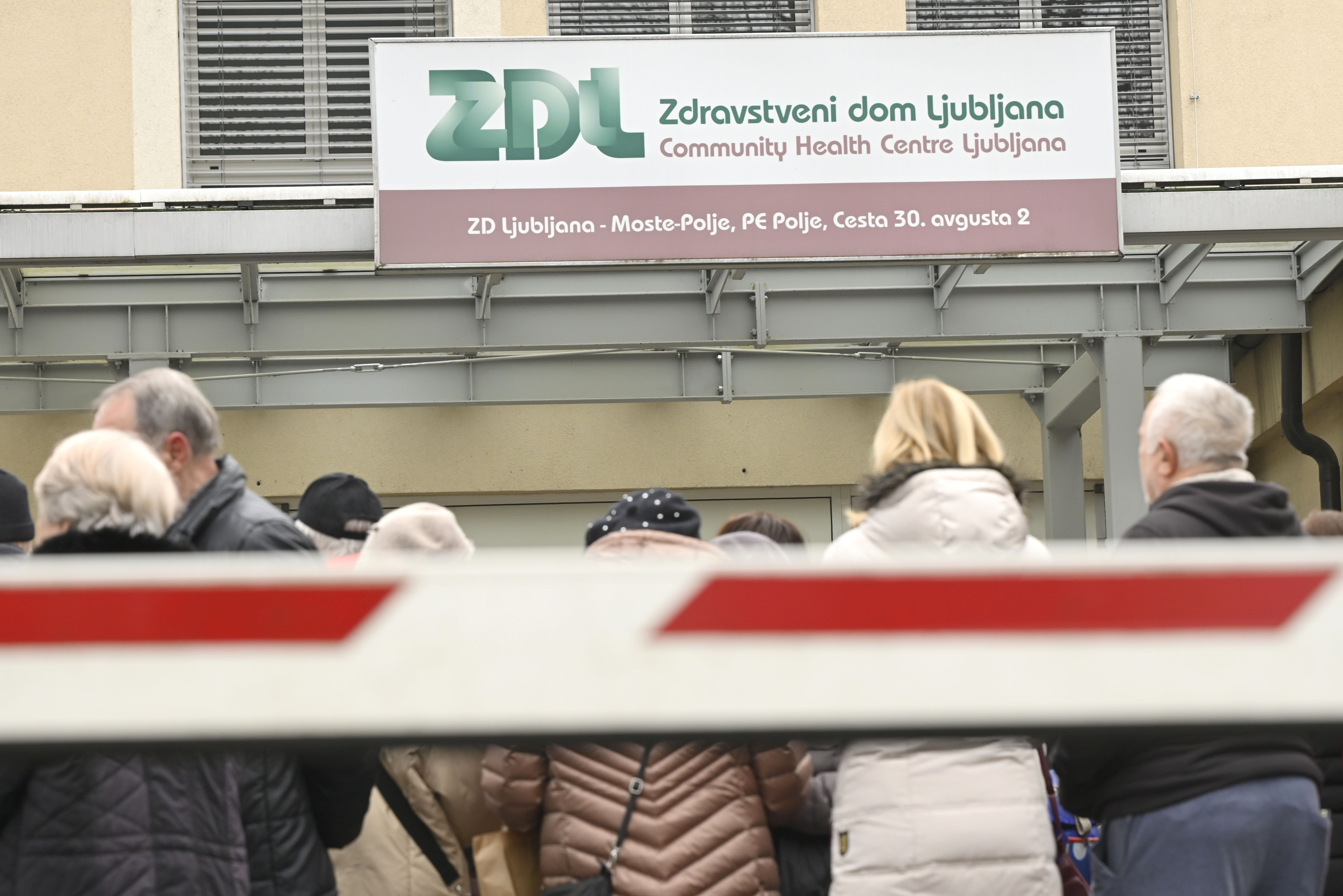 Glas ljudstva Ustavimo rušenje javnega zdravstva