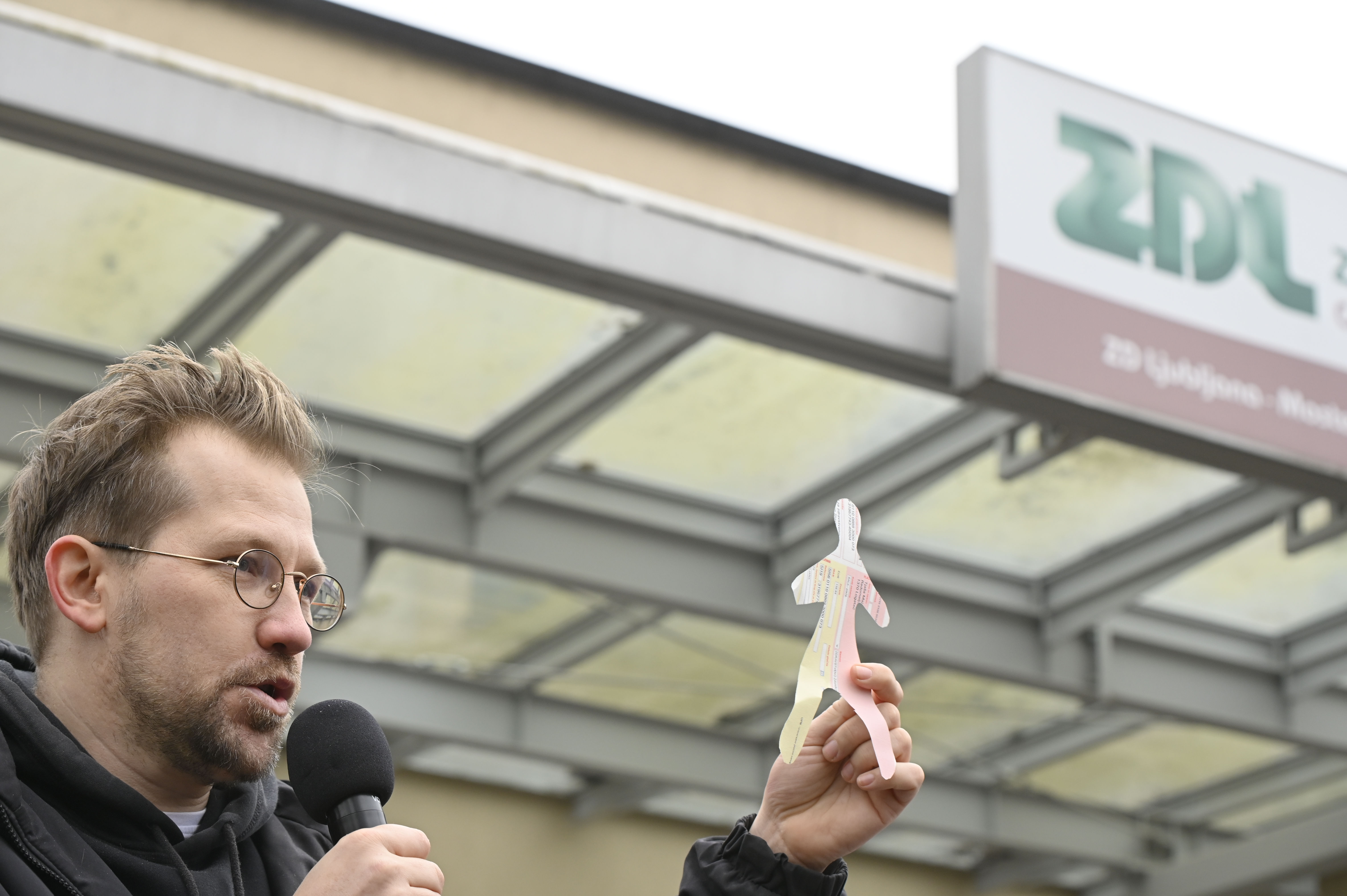 Glas ljudstva Ustavimo rušenje javnega zdravstva