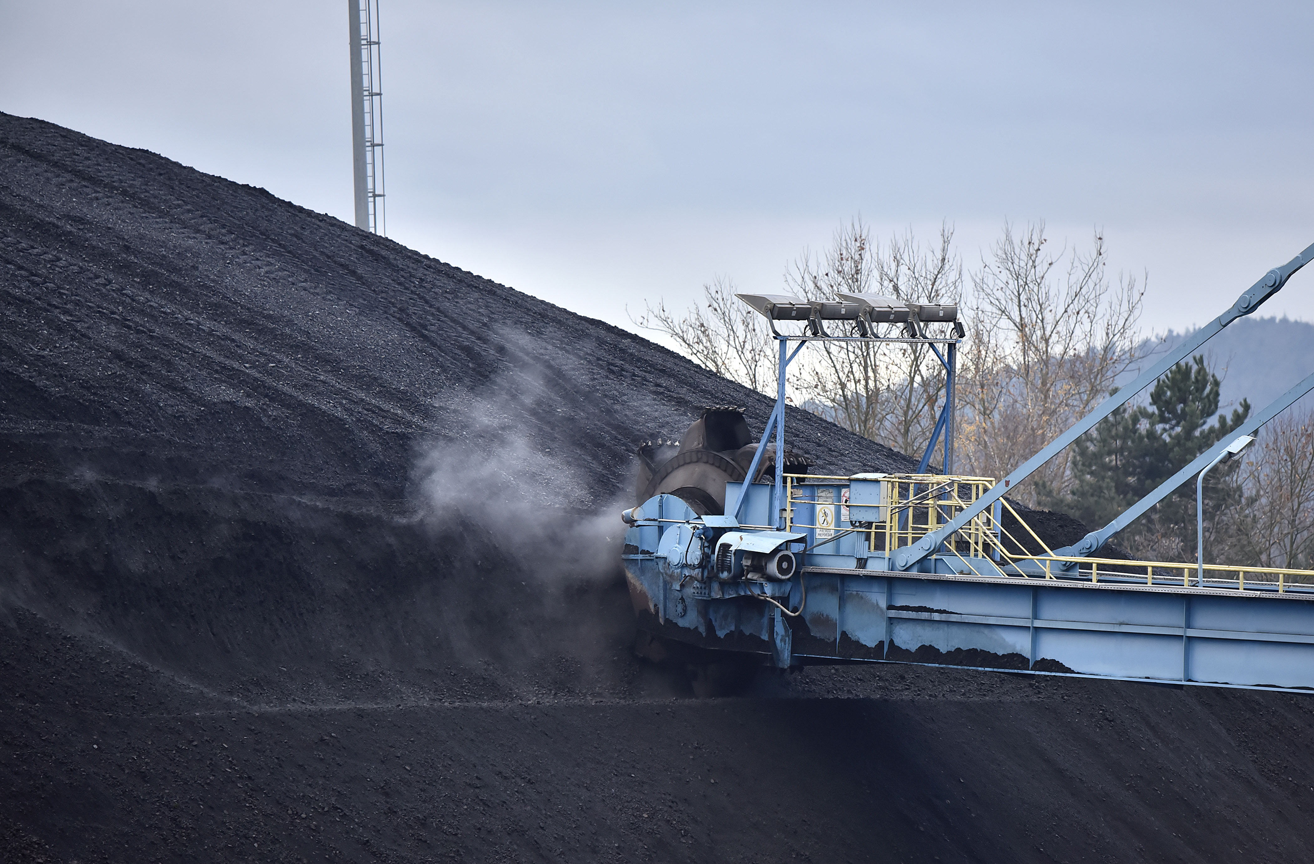 Energetika cevi toplovod električni daljnovod