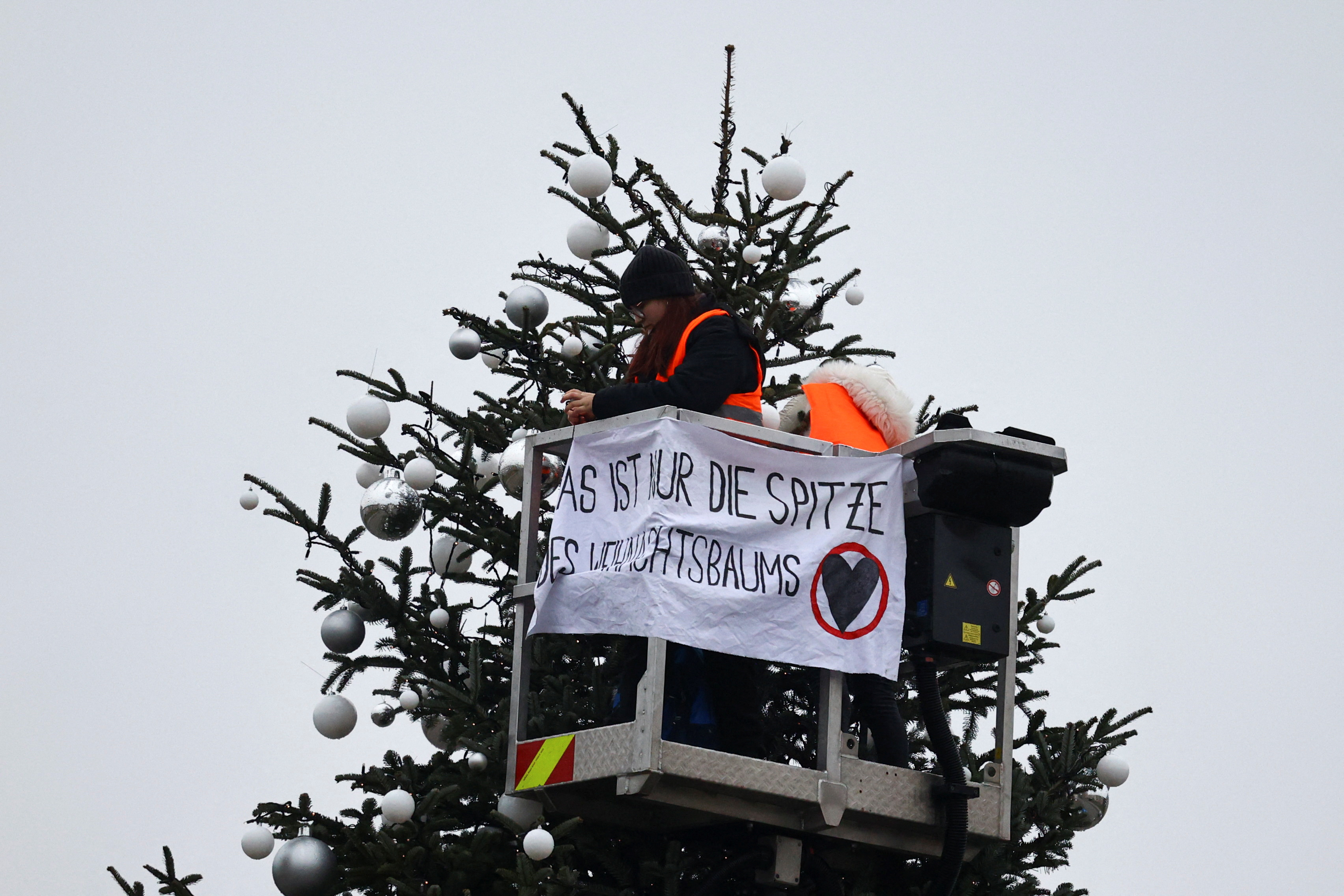 Last Generation, podnebni aktivisti, novoletna smreka, Berlin