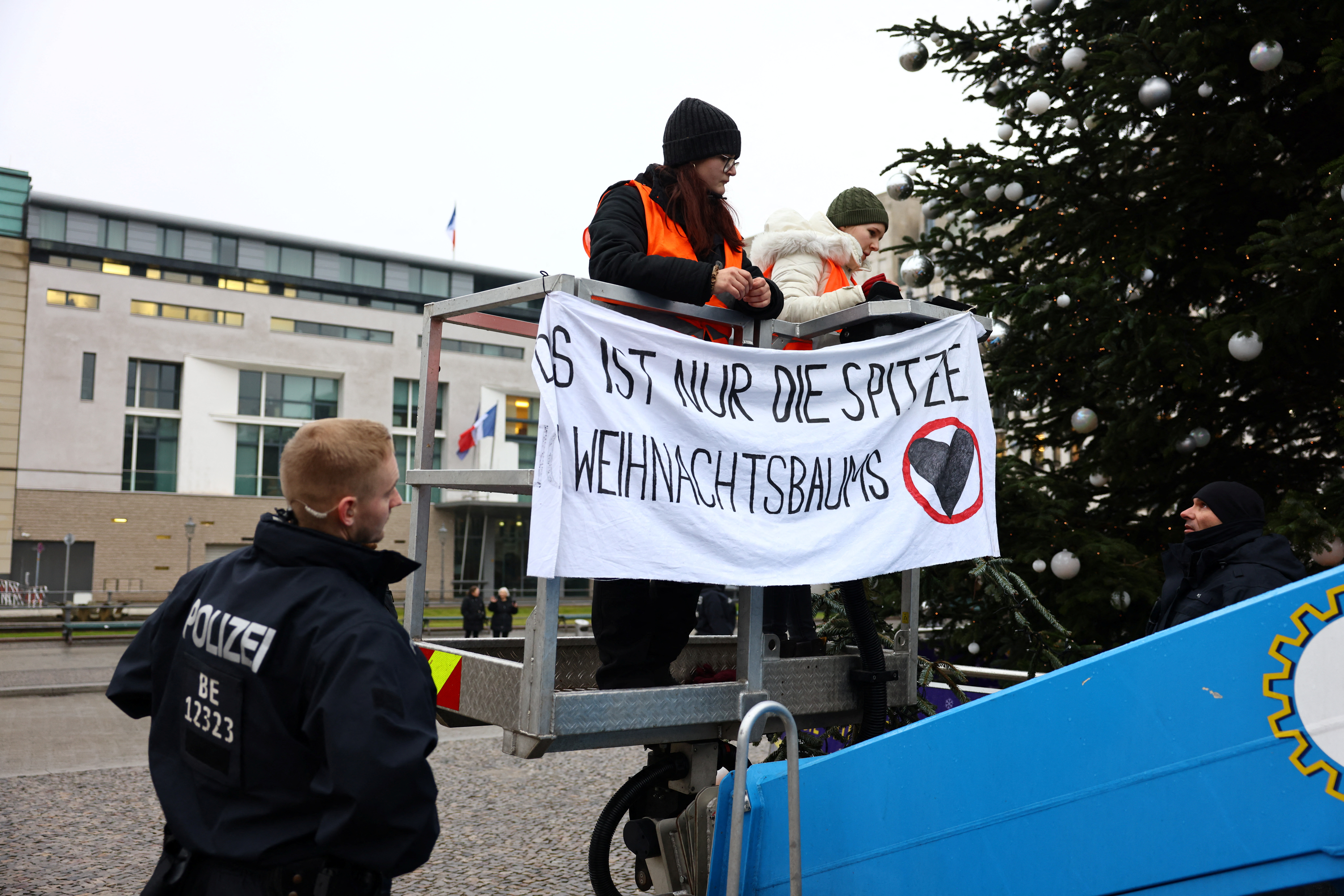 Christian Mang/REUTERS