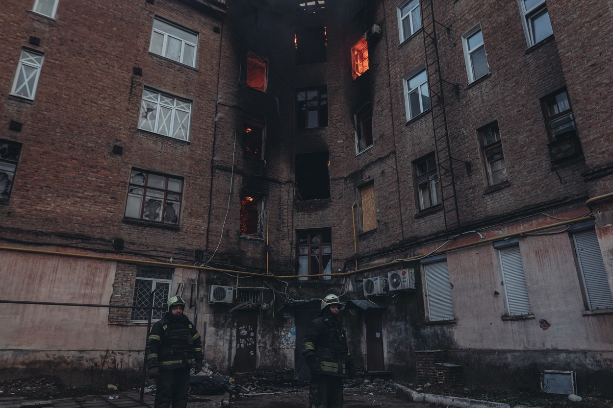 Fire in Ukraine's Bakhmut after Russian attacks
