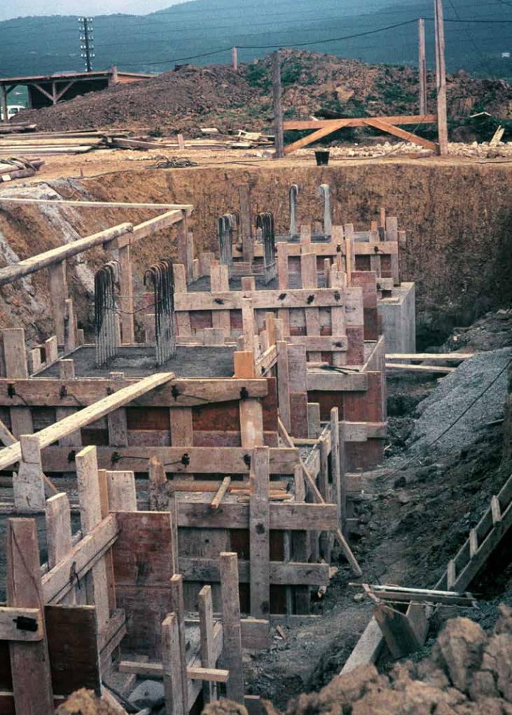 neznan, vir: arhiv DARS d. d | Temeljenje.