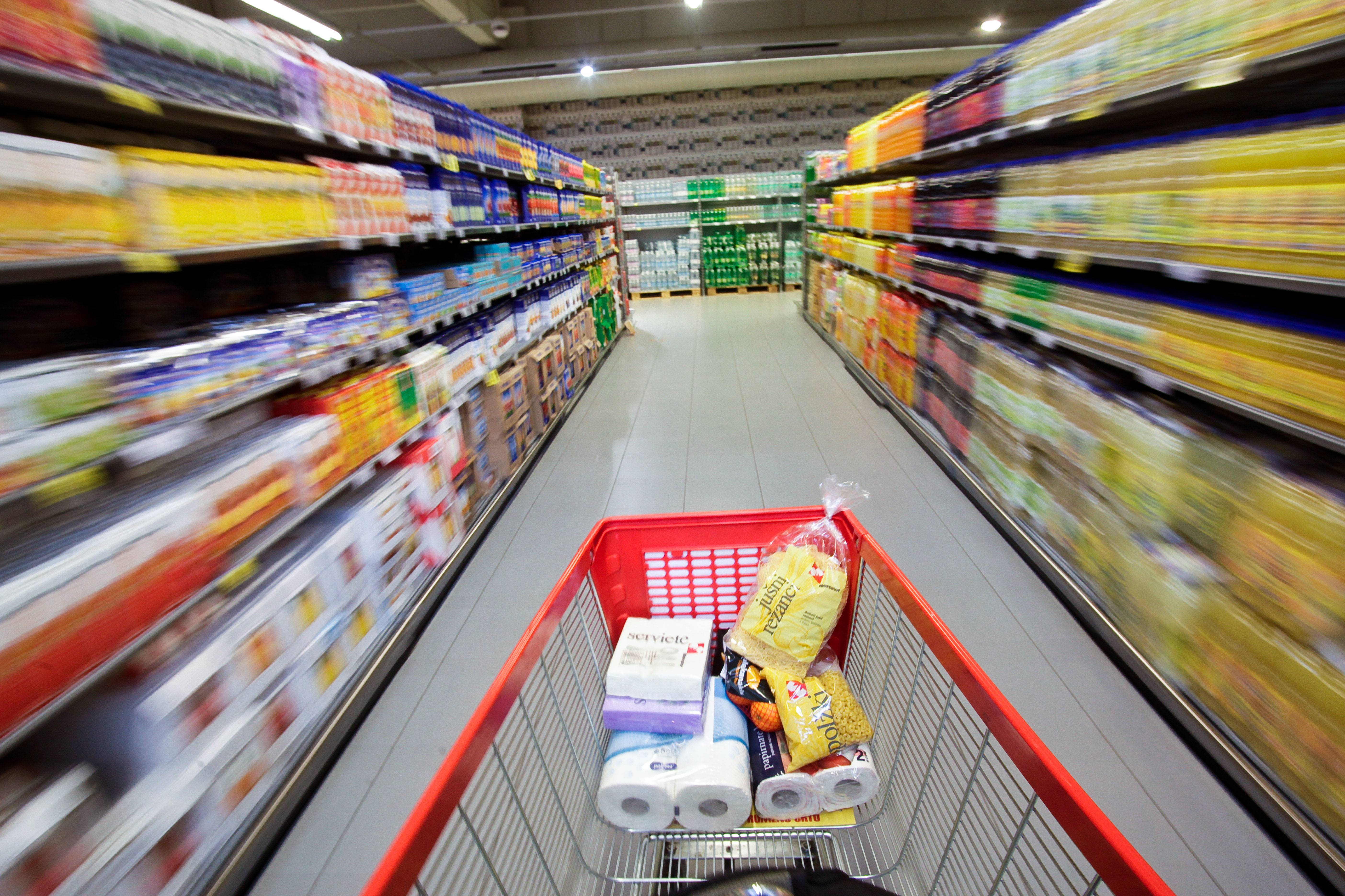 trgovina,voziček,košarica,potrošnja,mercator,nakup