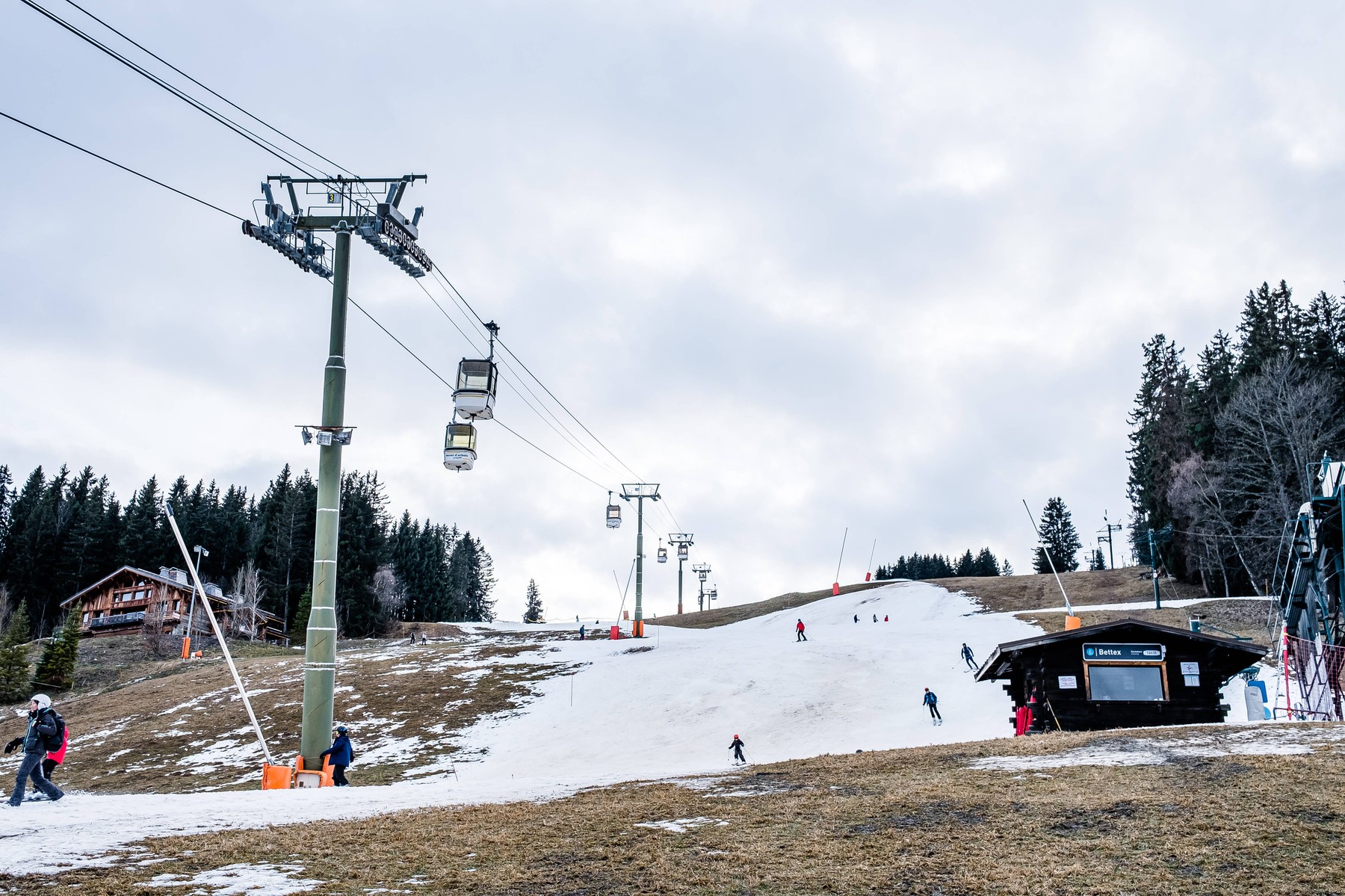 Pomanjkanje snega smučišča