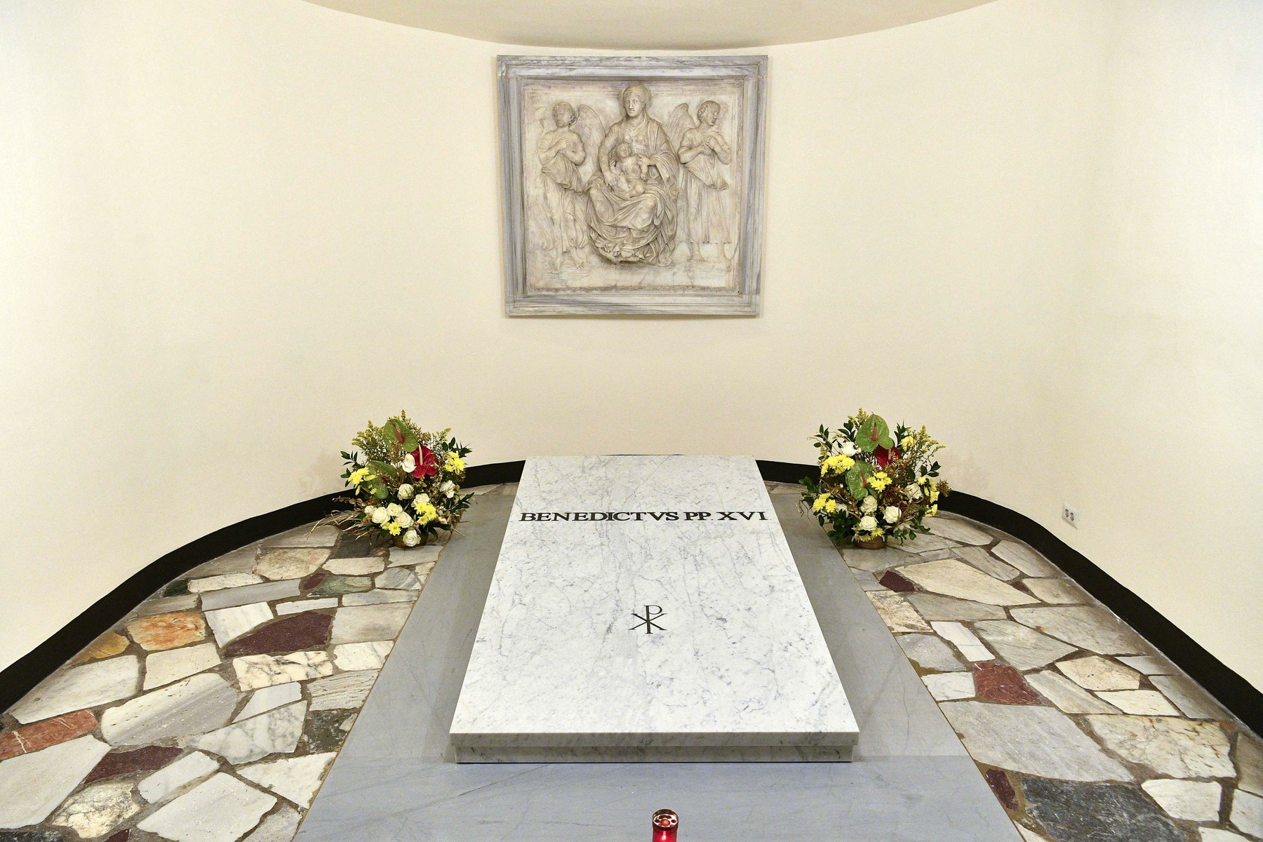 Tomb of Pope Emeritus Benedict XVI - Vatican, Vatican City, Vatican (or Holy See) - 08 Jan 2023