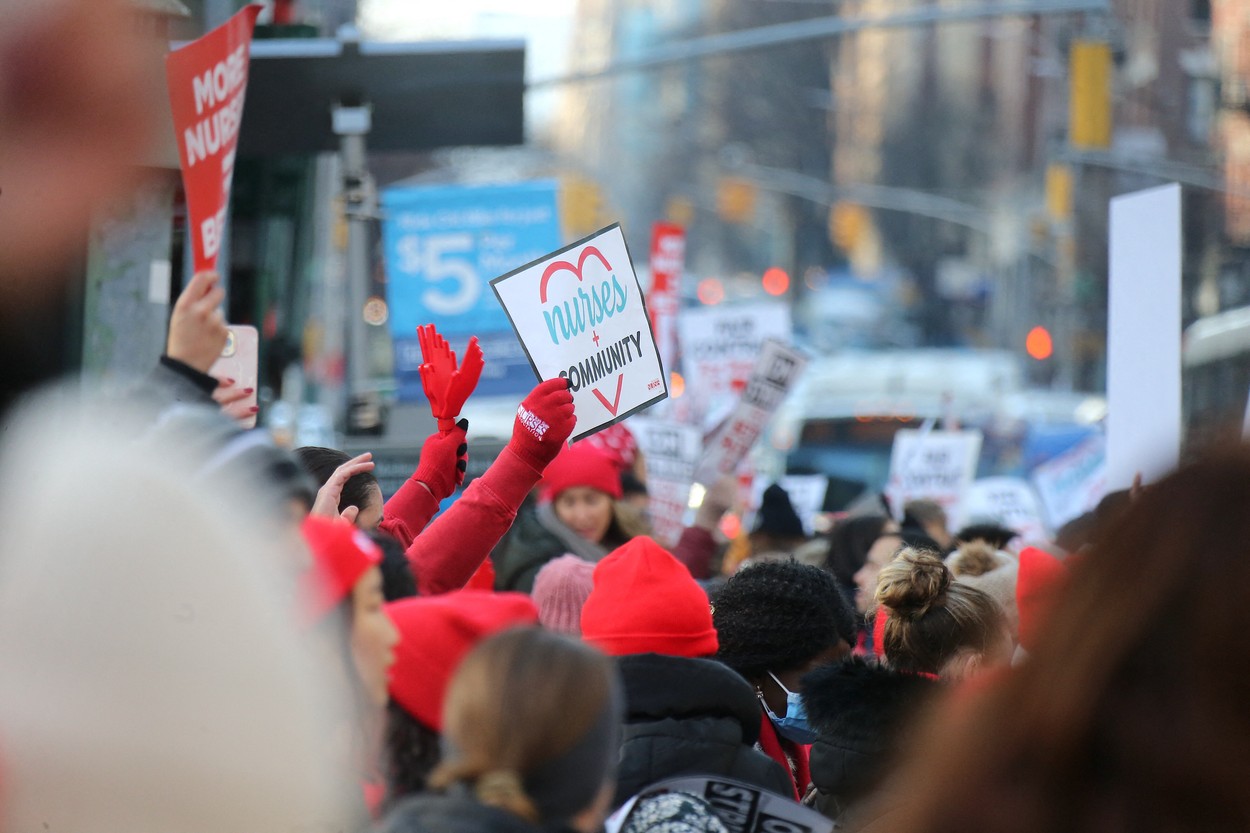 Nurse On Strike - NYC, New York, United States - 09 Jan 2023