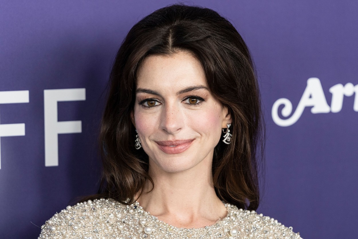 Anne Hathaway