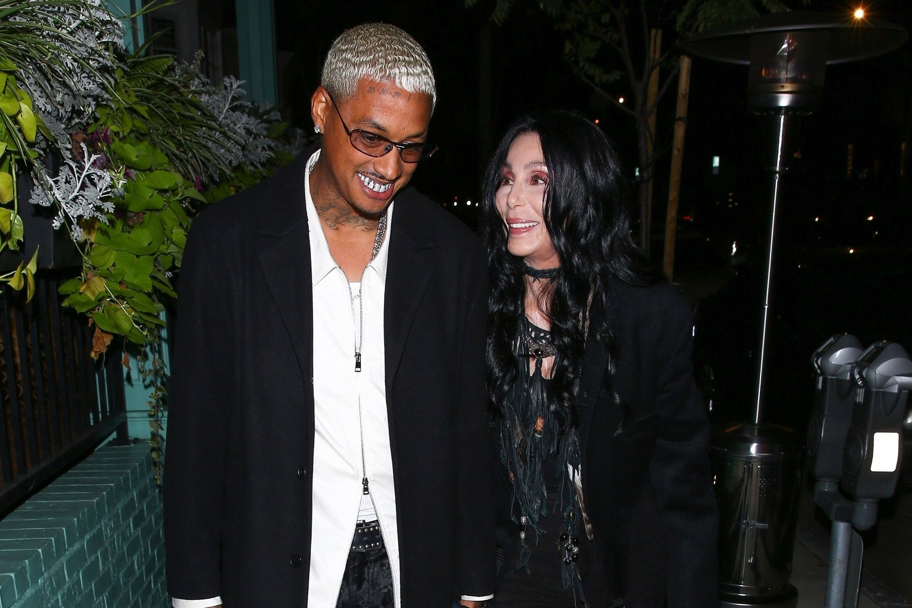 Cher, Alexander, Olivetta, romantika, ljubezen