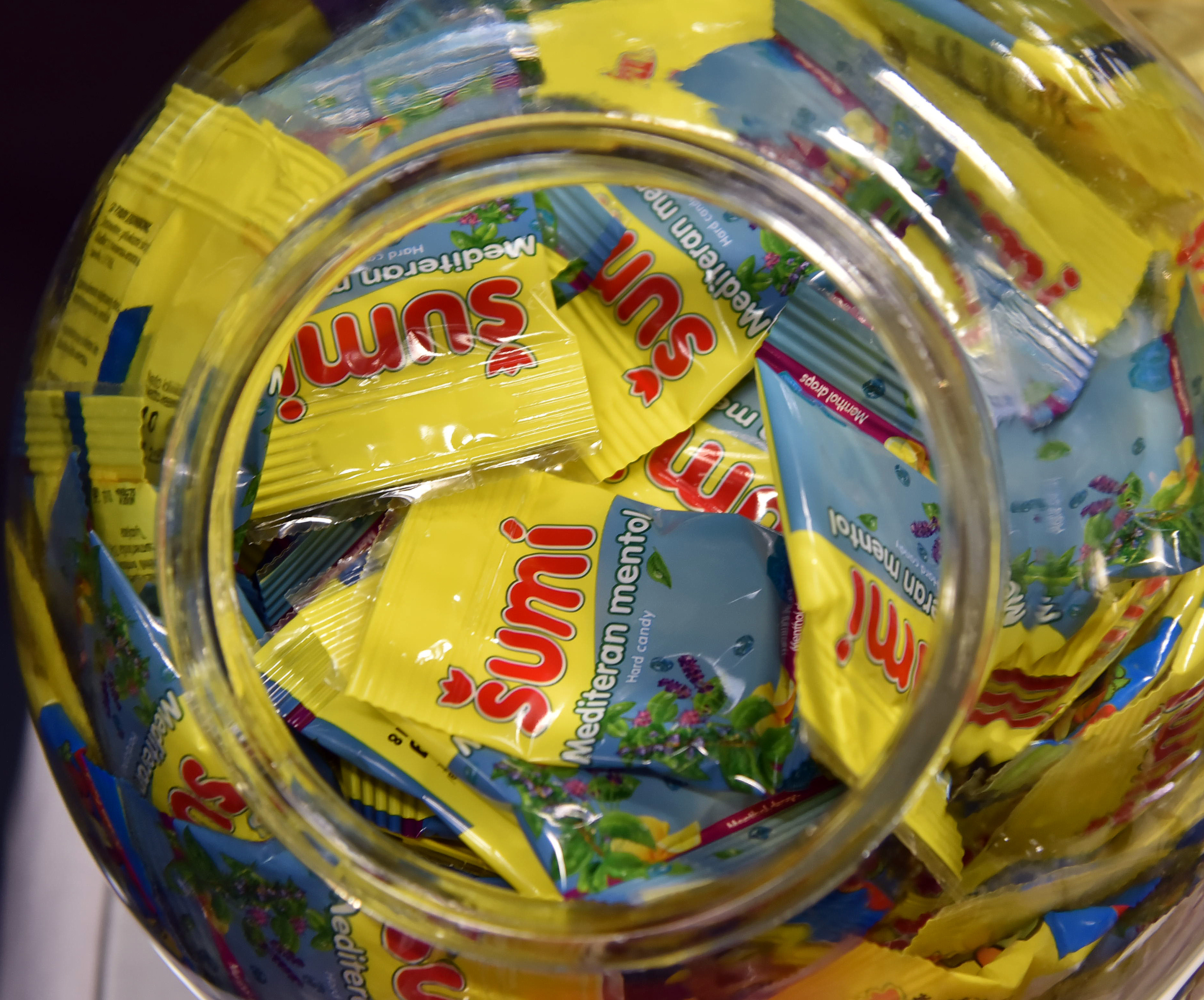 šumi,bonbon,zvečilni,sladkarije,cuker,sladkor