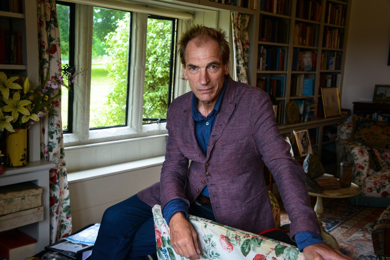 Julian Sands