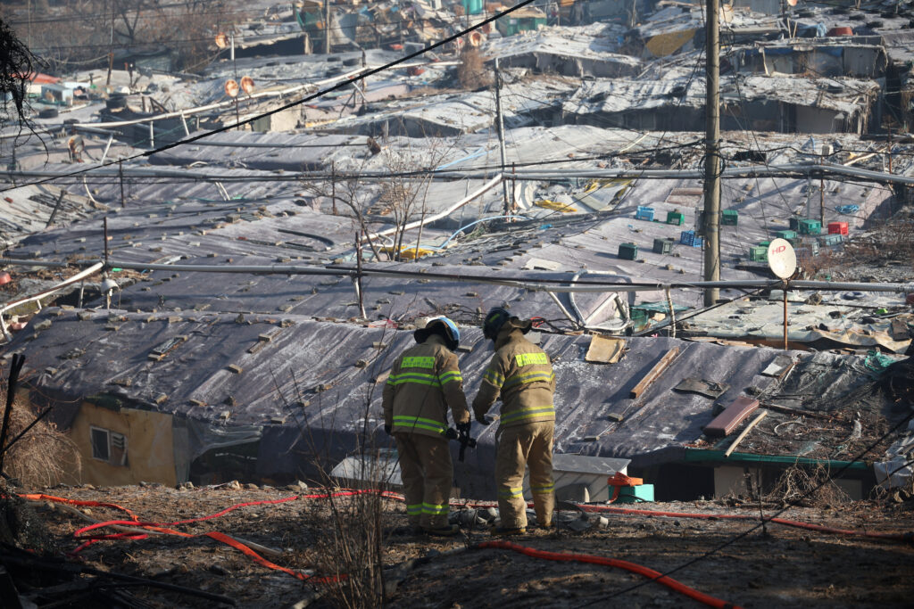 1674212914-2023-01-20T013030Z_2005359956_RC21UY99JGTG_RTRMADP_3_SOUTHKOREA-FIRE-1024x683.jpg