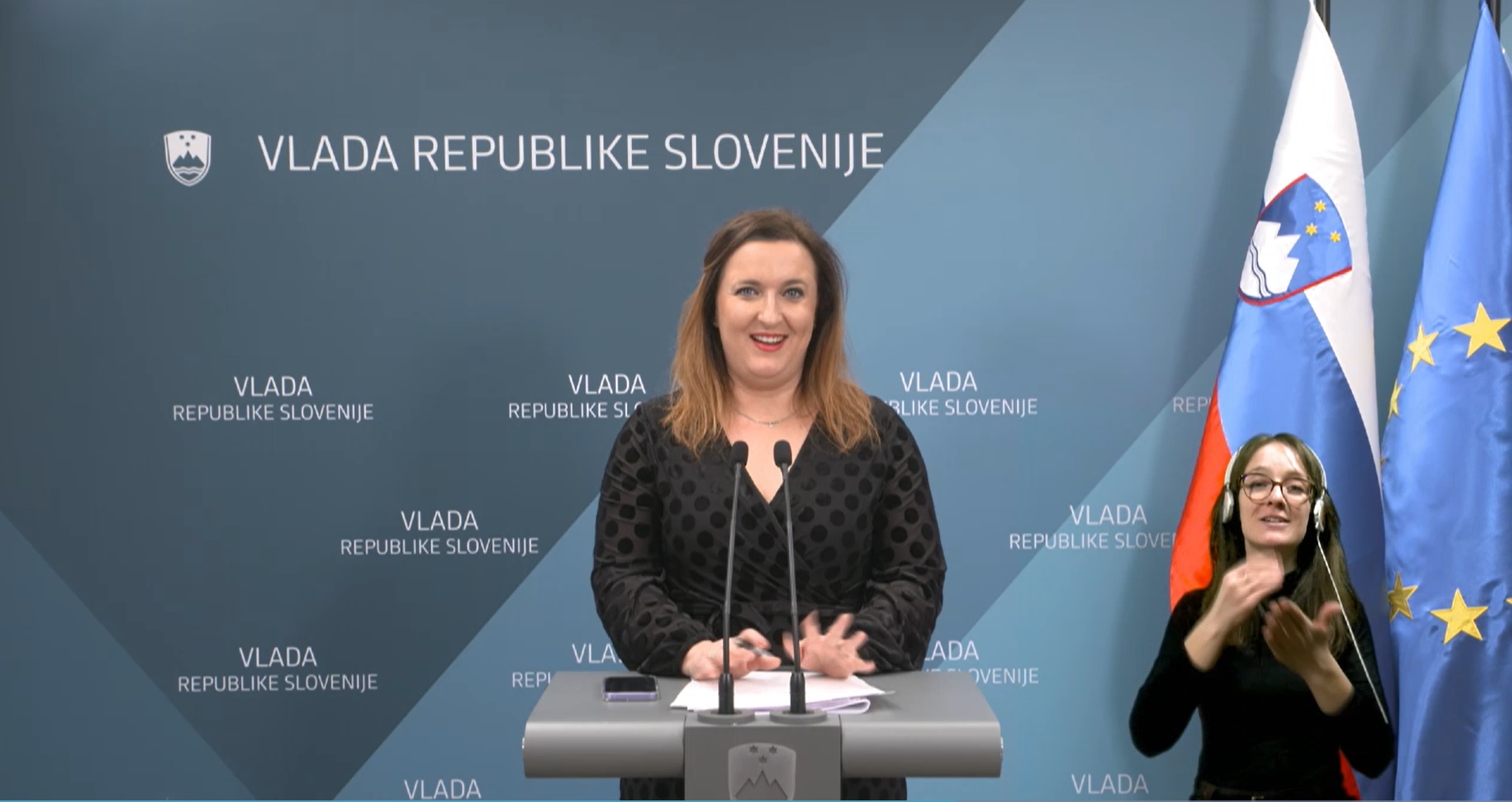 v. d. direktorice urada za komuniciranje Petra Bezjak Cirman