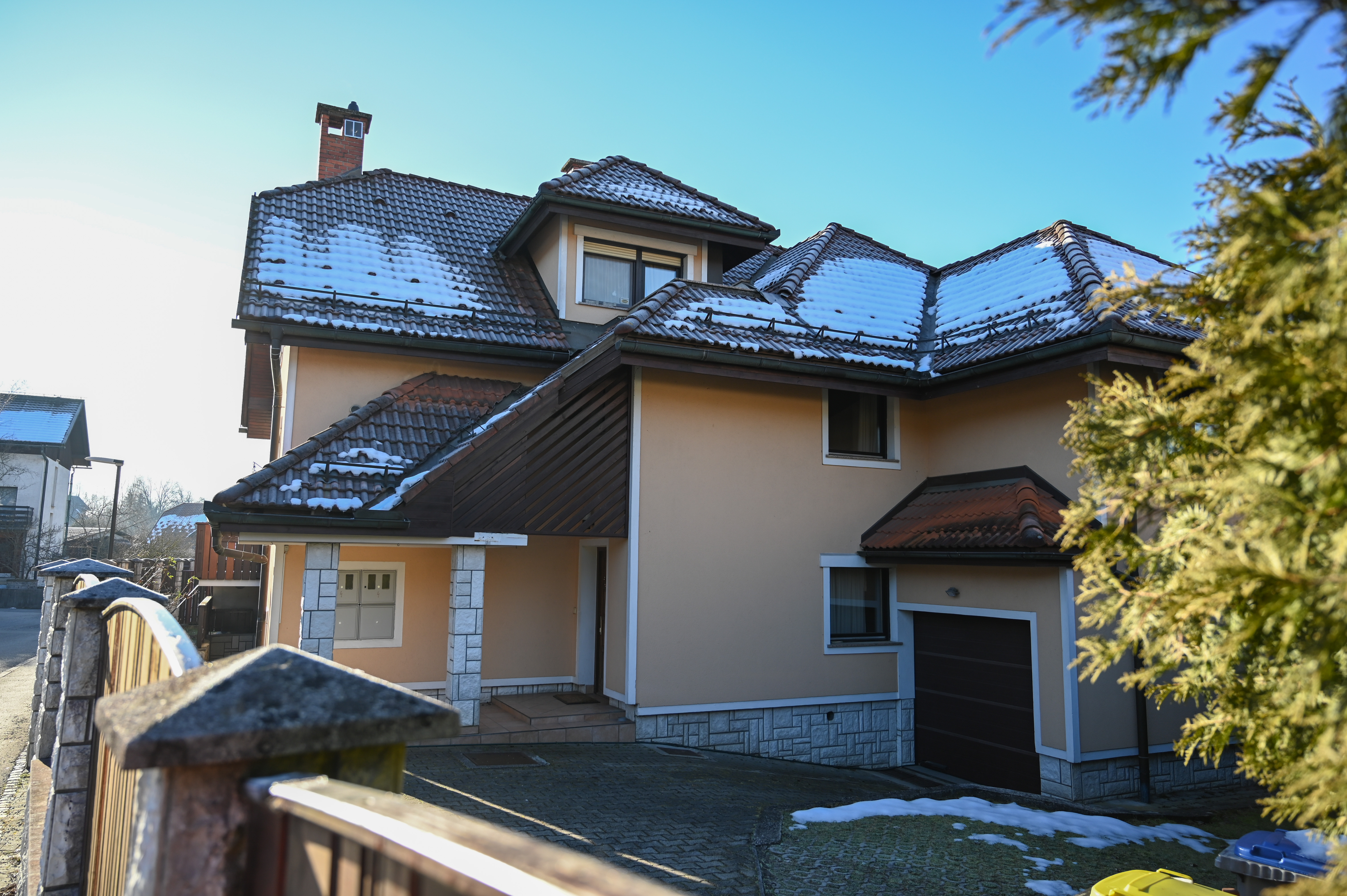 Črnuče, ruski vohuni