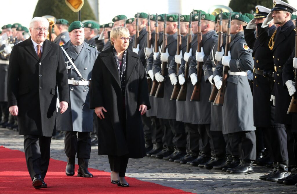 1675950928-Steinmeier-in-Pirc-Musar-1024x669.jpg