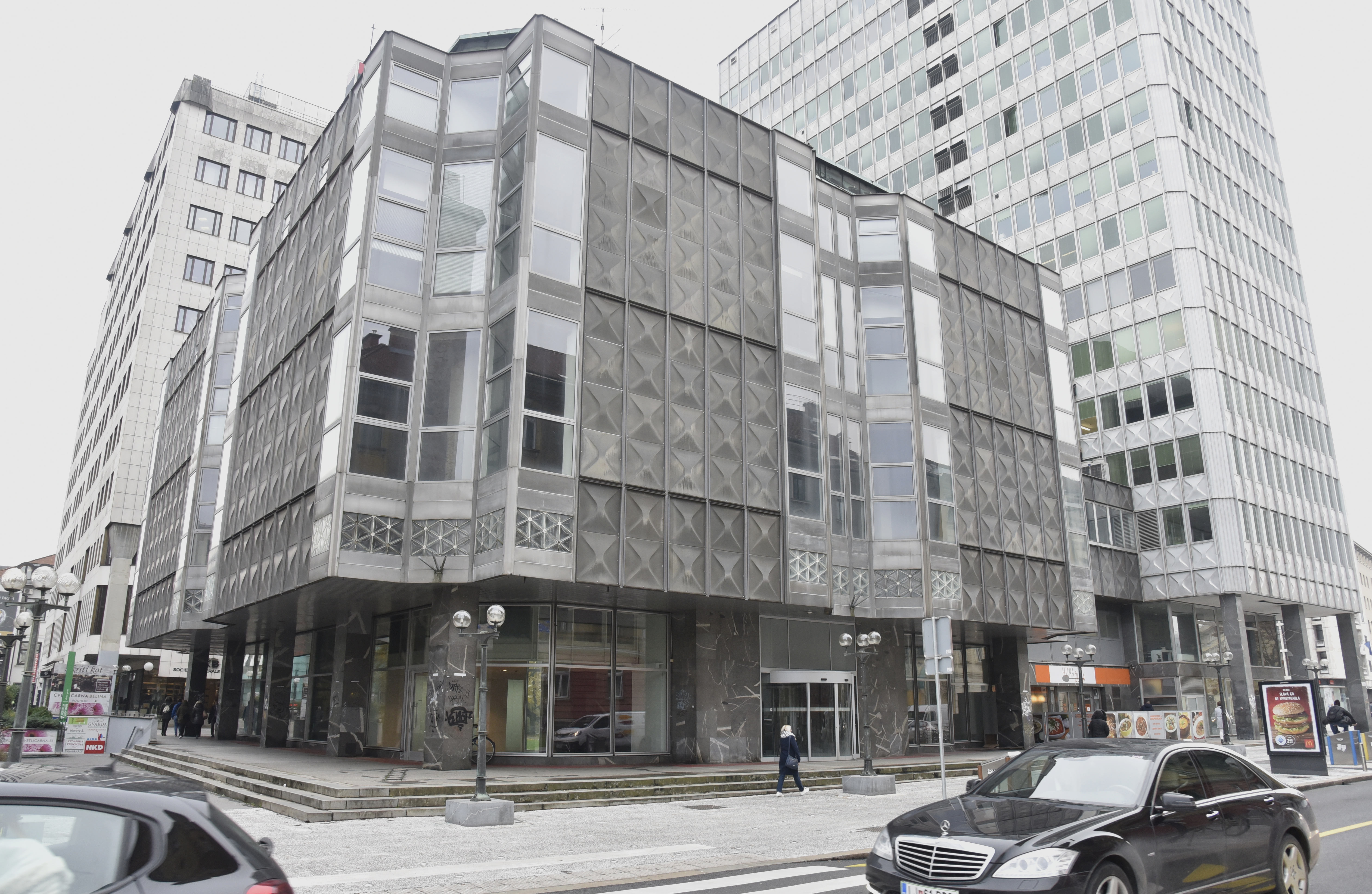 Metalka, poslovni prostor