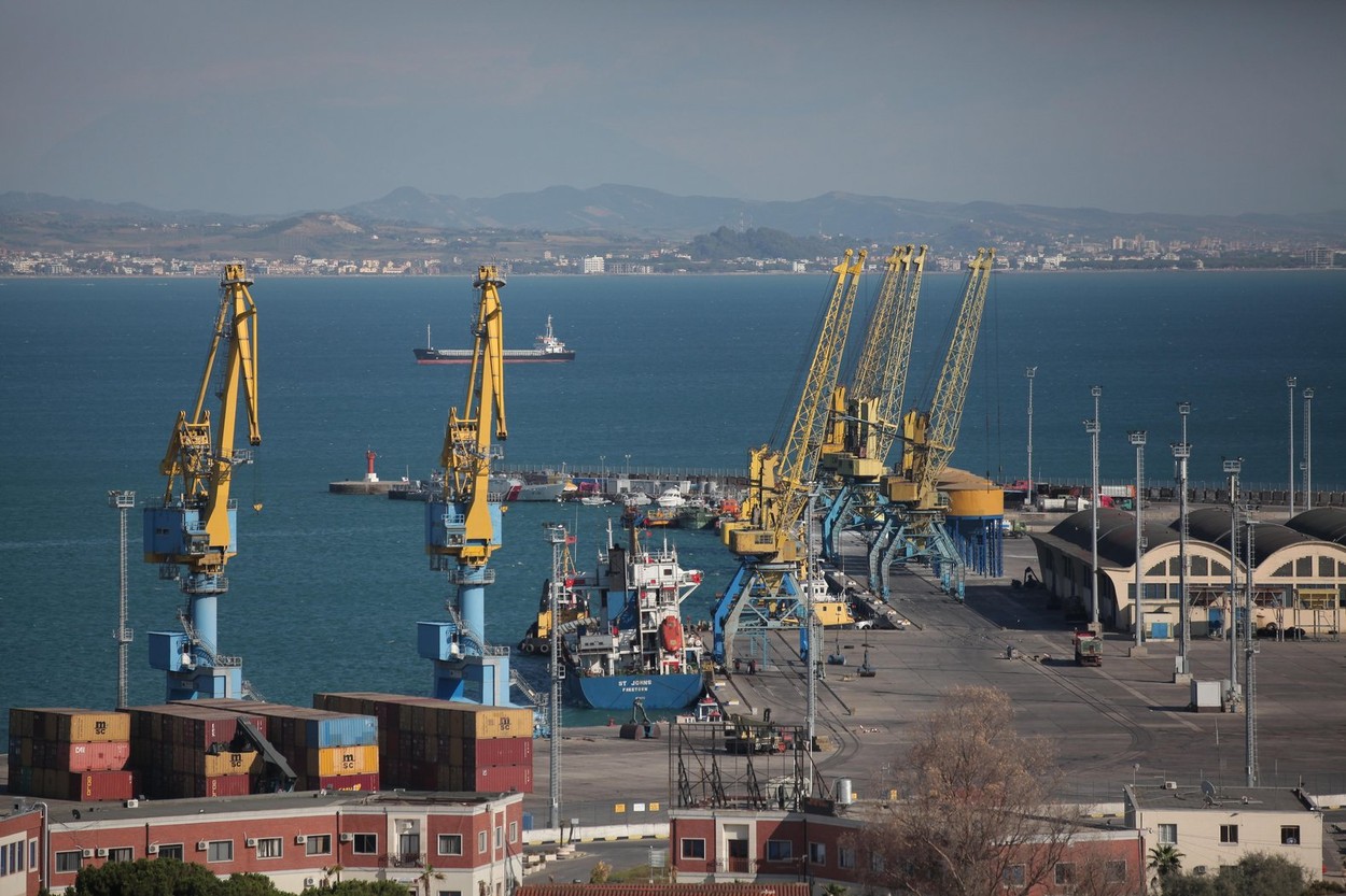 Albanija, Drač, pristanišče