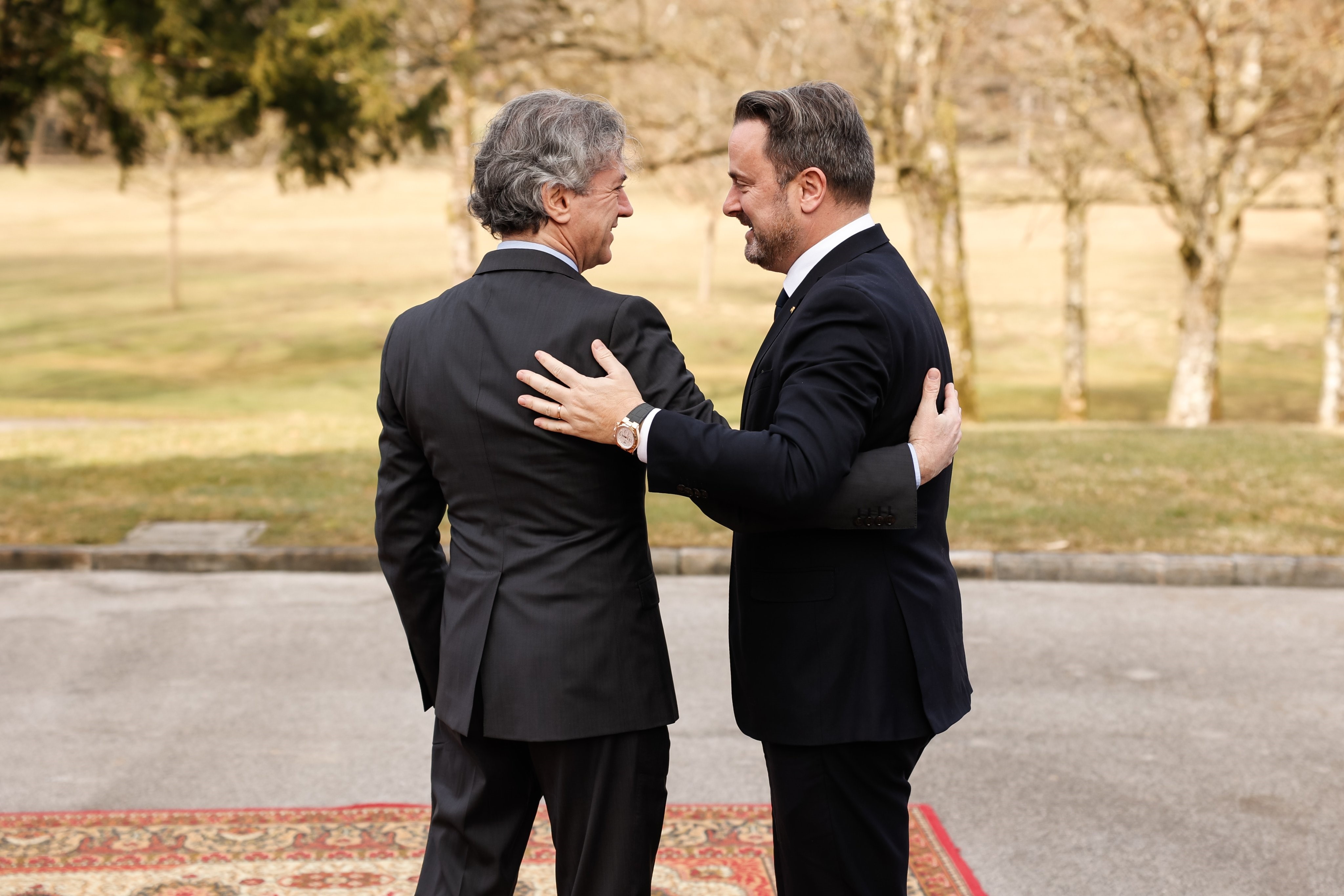 Robert Golob, Xavier Bettel