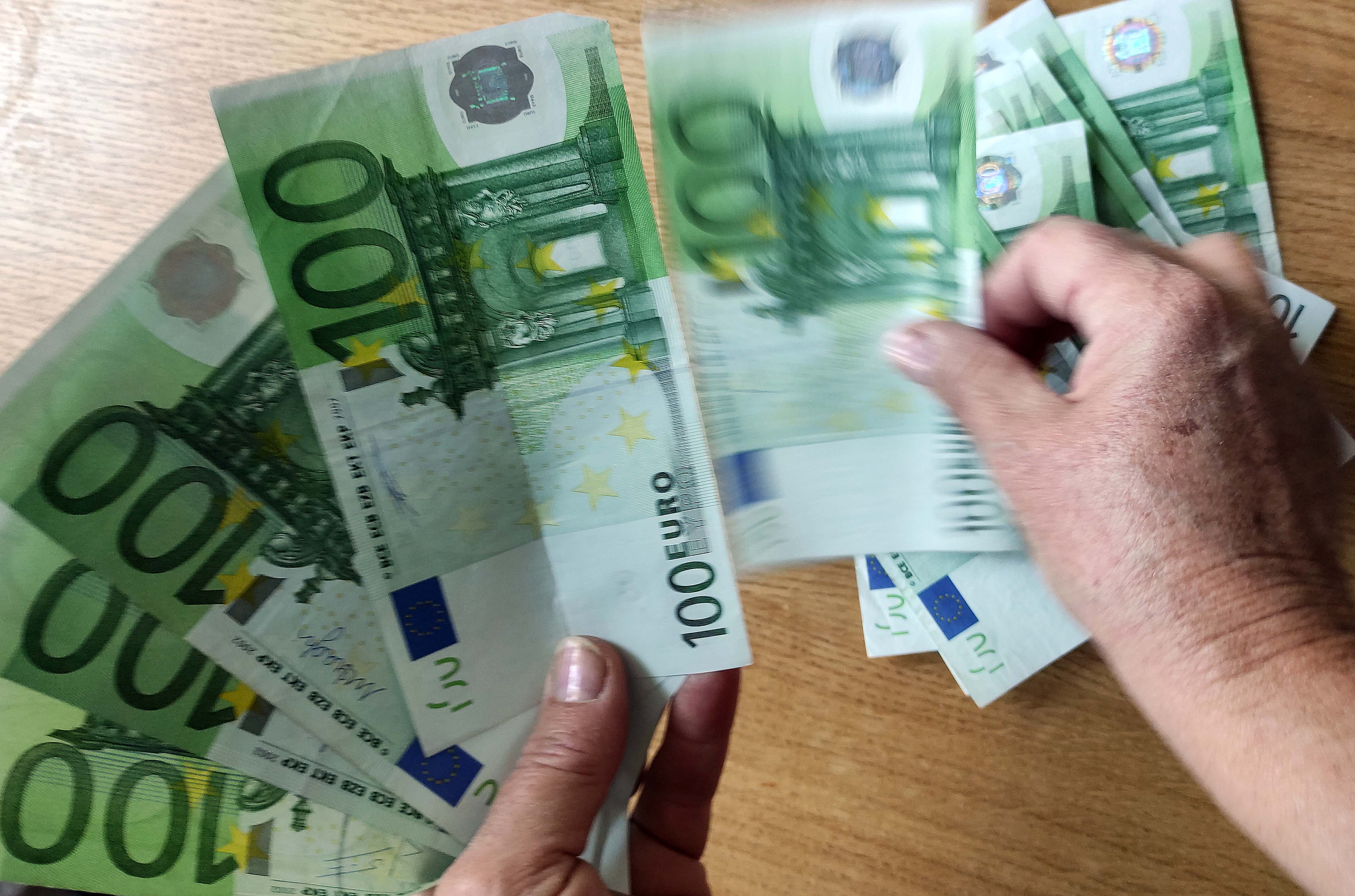 Evri, bankovci, denar