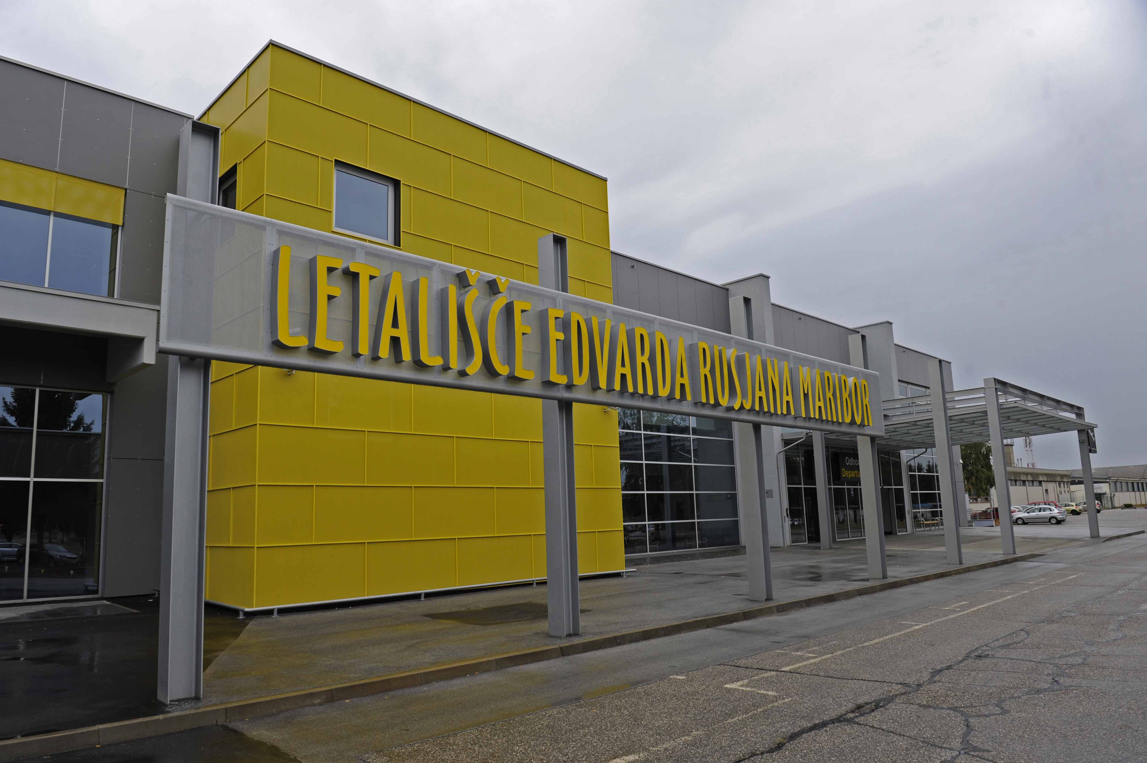 letališče, Maribor