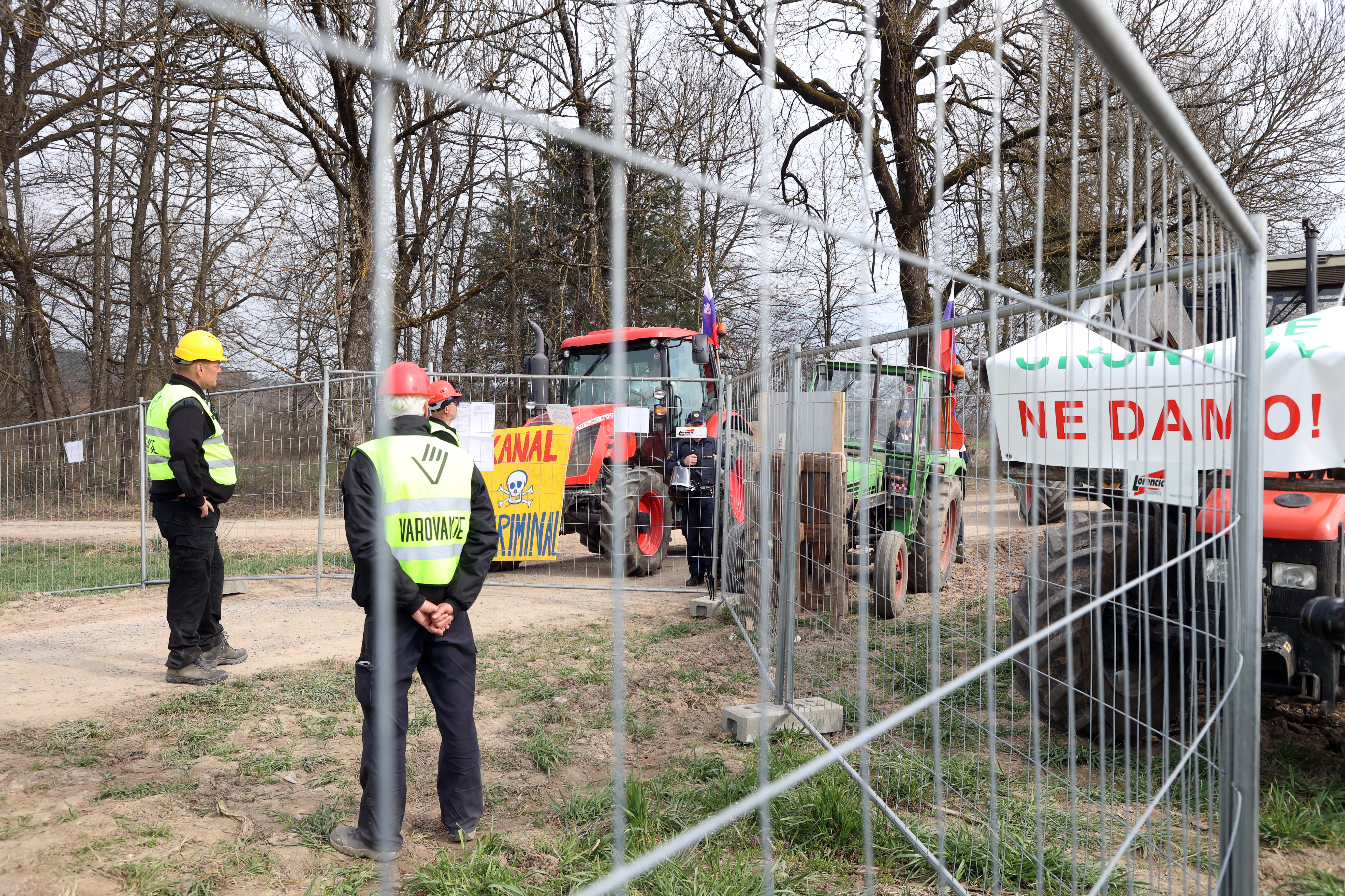 Protest kmetov proti kanalu C0