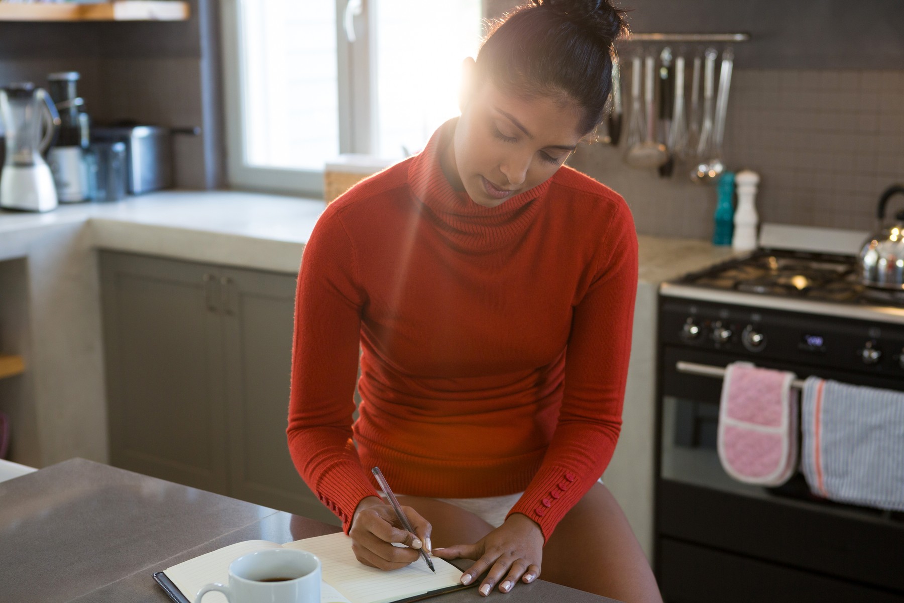 kuhinja, zapiski, ženska