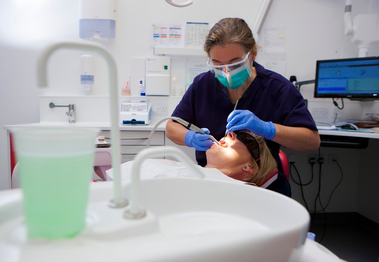 zobar,zobozdravnik,dentist,zdravnik,pacient,zobje