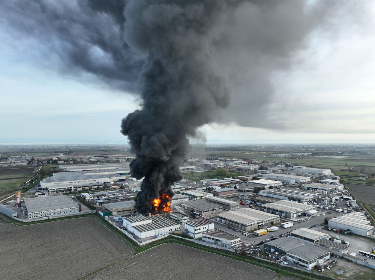 požar, italija, novari