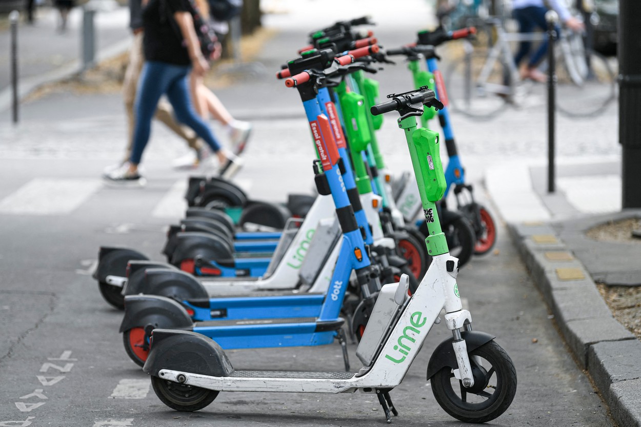 E-scooters Illustration - Paris