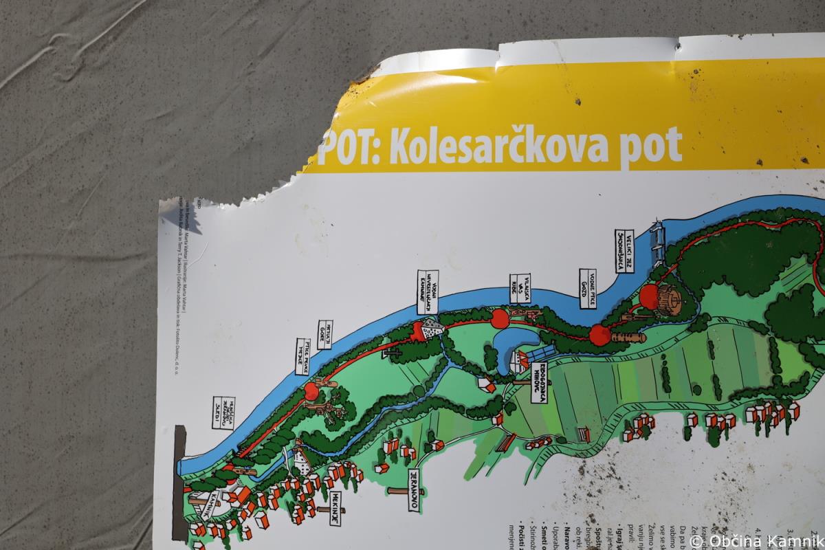 polomljene table, Kamnik