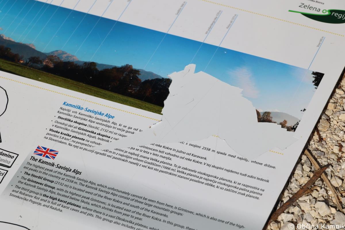 polomljene table, Kamnik