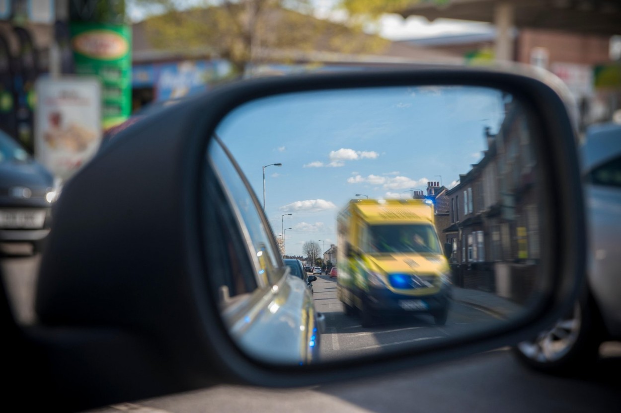 rešilec, reševalno vozilo