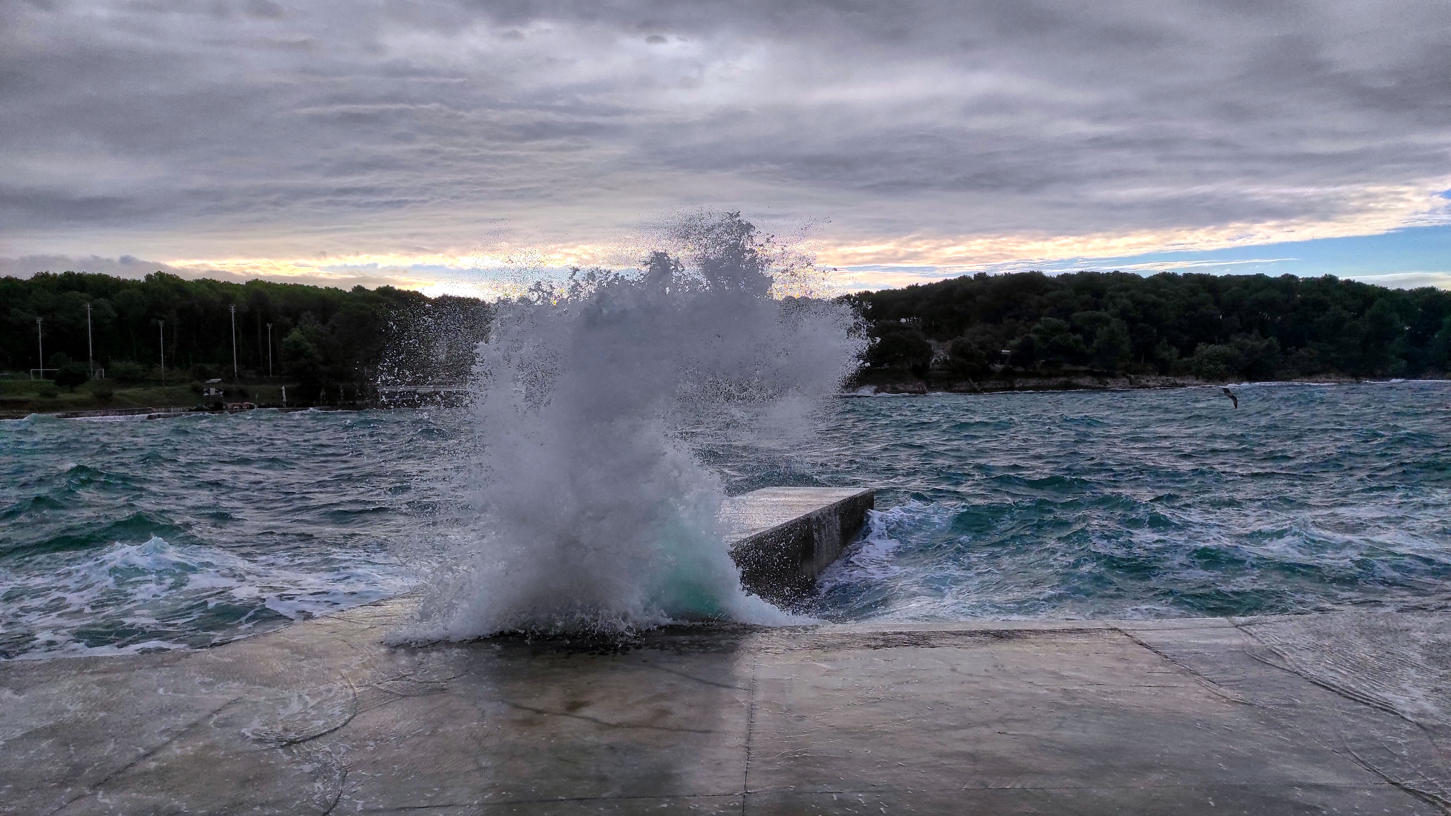 valovi, burja, veter, hrvaška