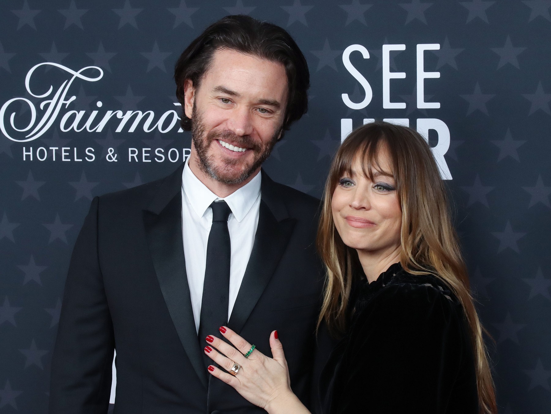 Tom Pelphrey, Kaley Cuoco