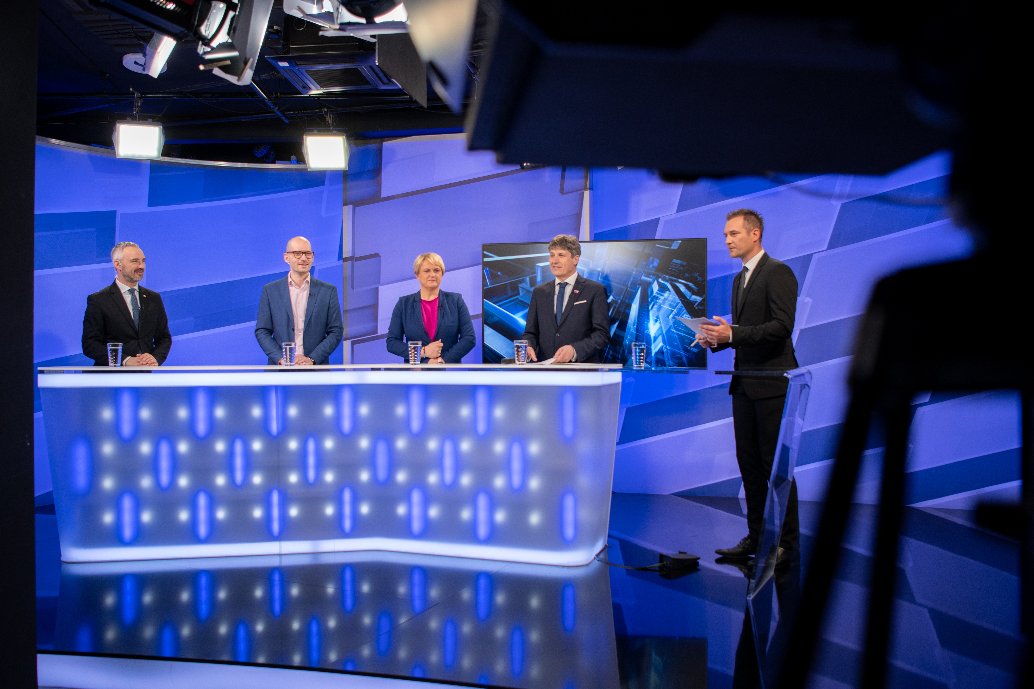 Soočenje poslanskih skupin