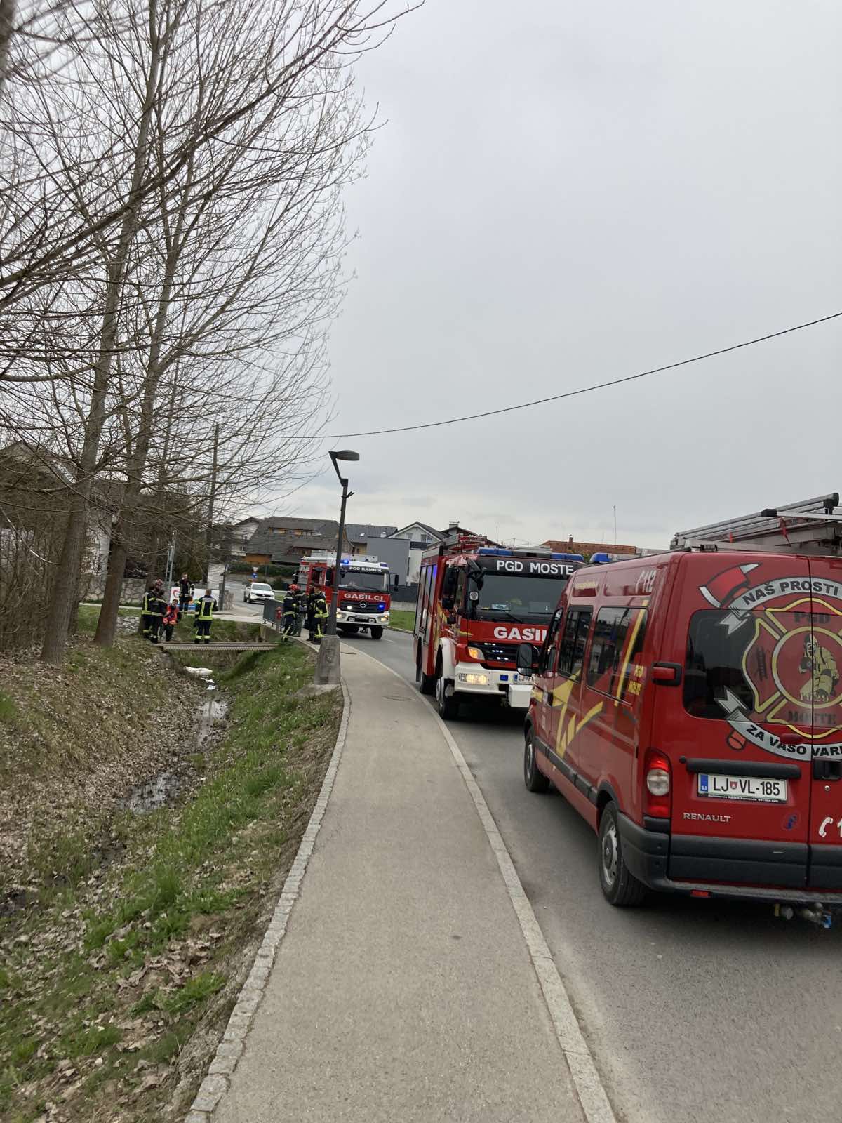 Komenda, Kamnik, onesnaženje