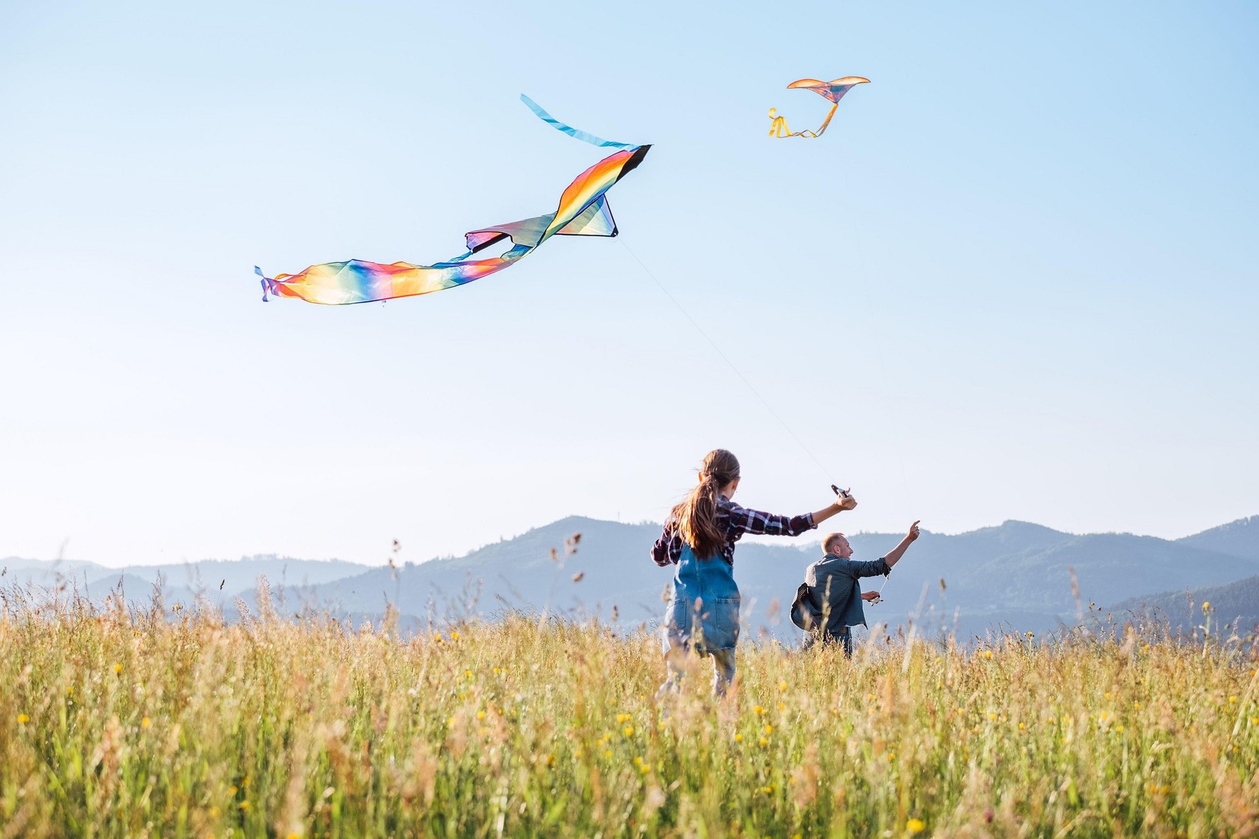zmaj, spuščanje zmaja, oče, hči, družina