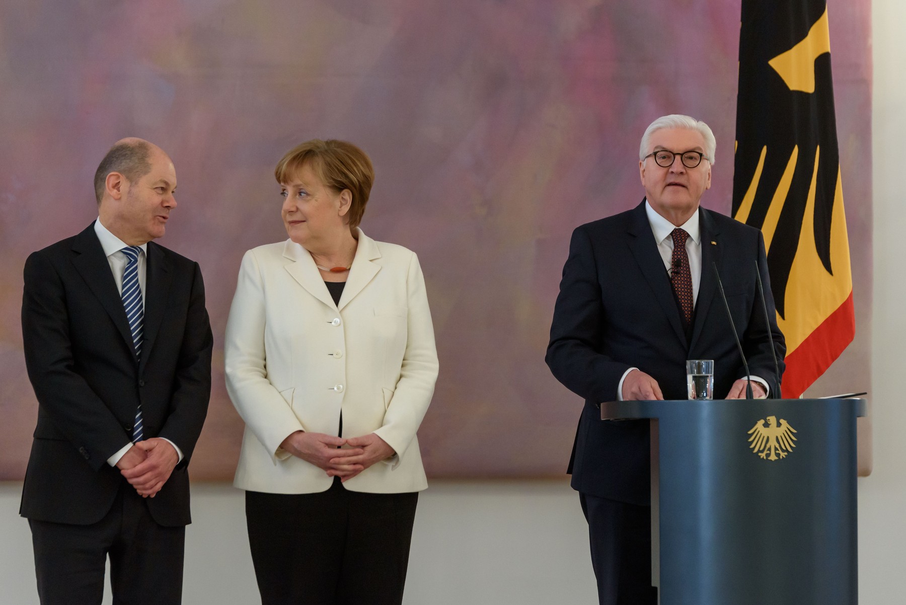 Olaf Scholz, Angela Merkel