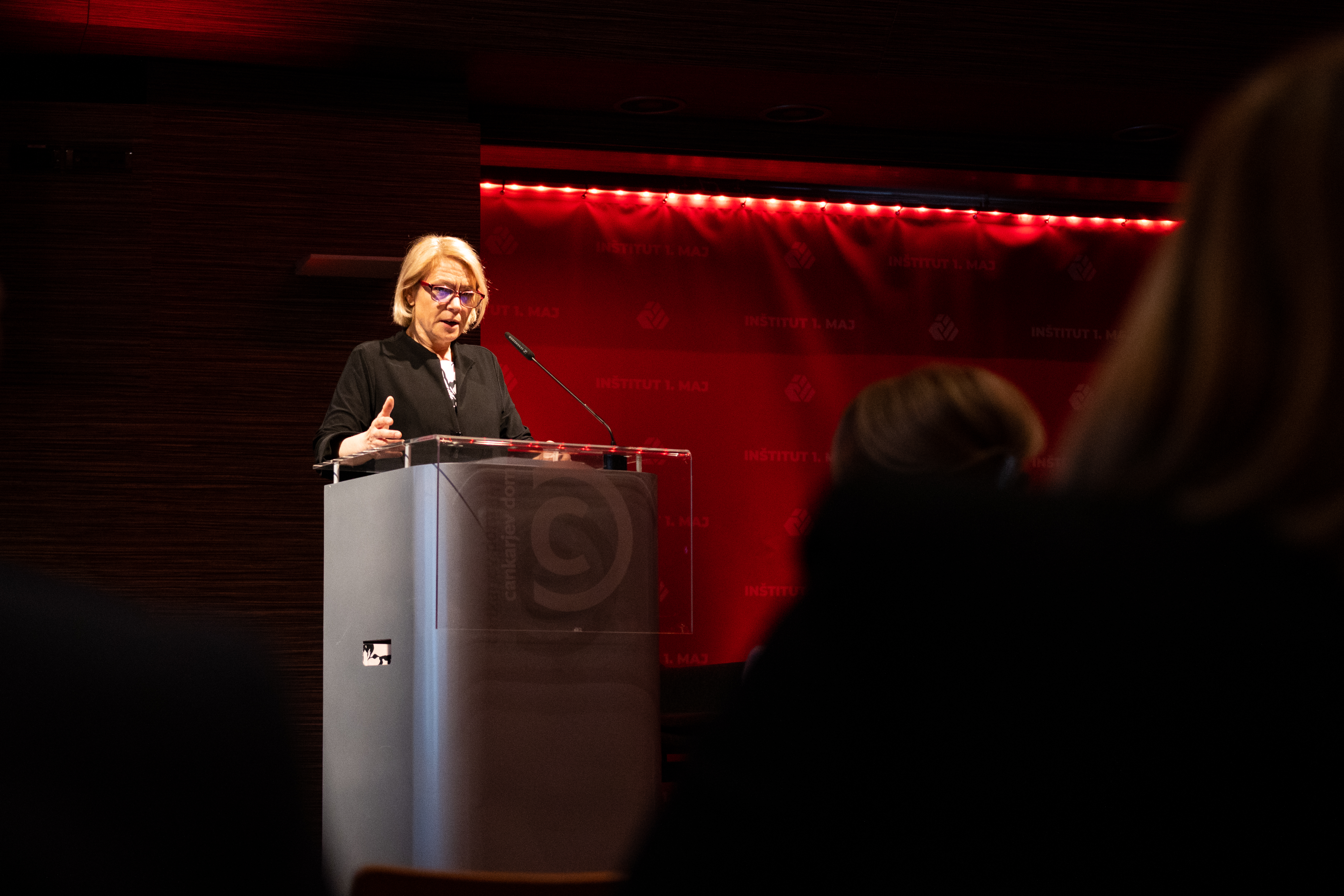 Mednarodna konferenca Vrh 1. maj