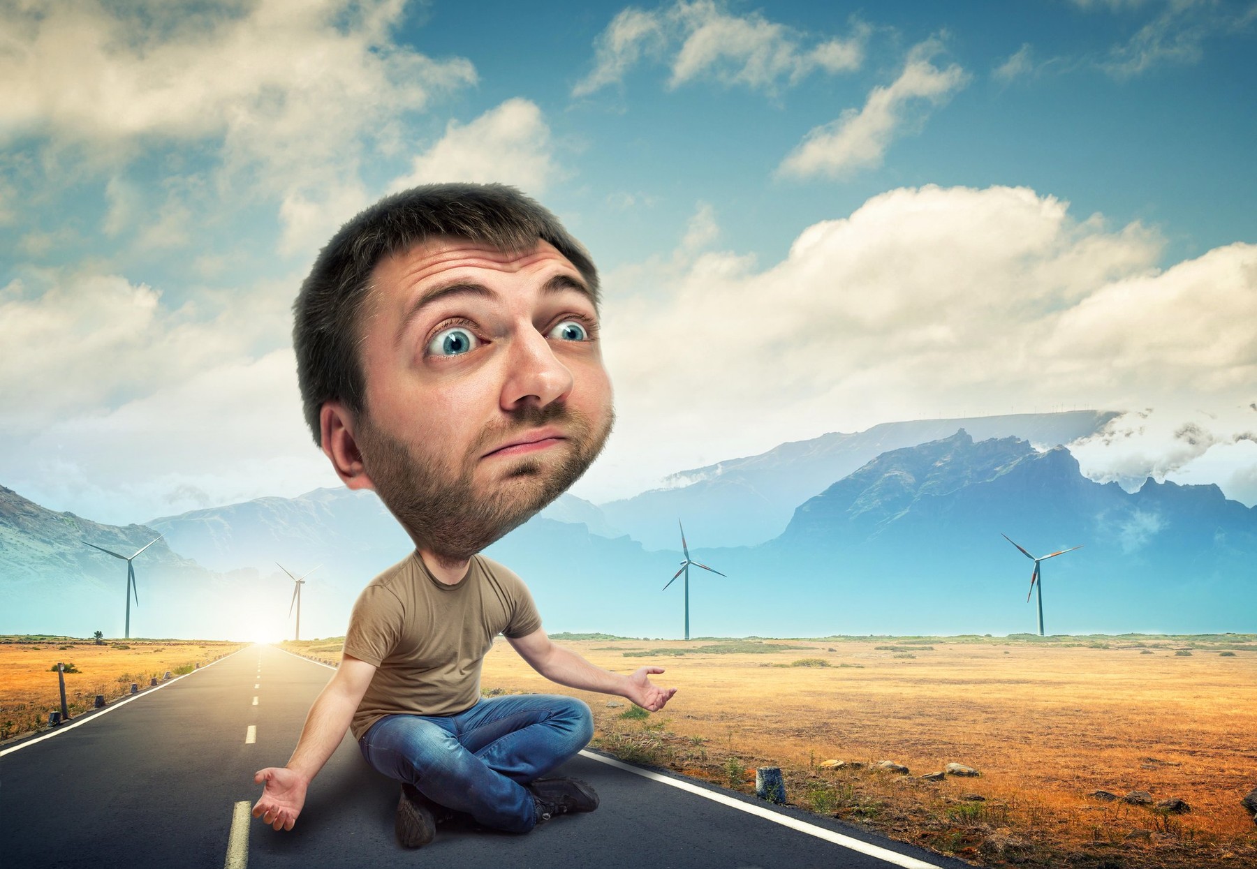 moški z veliko glavo