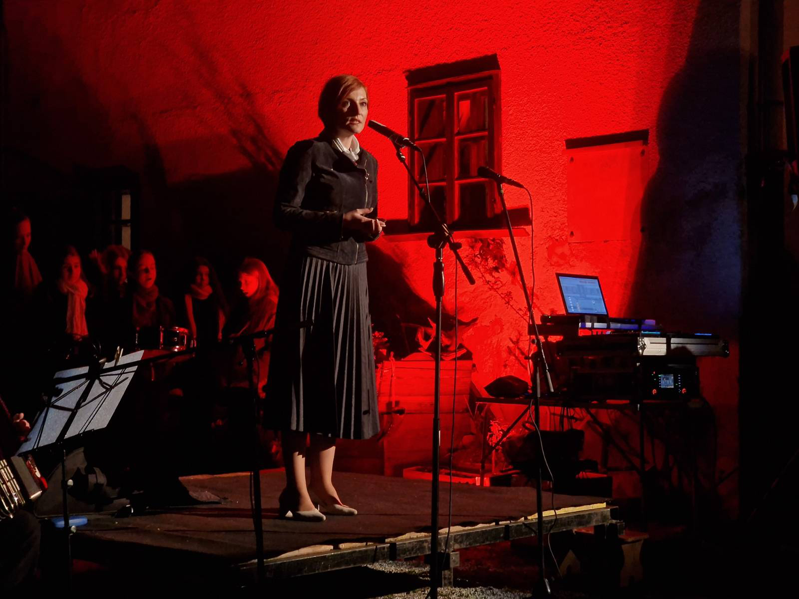 Asta Vrečko, pohod na Čebine