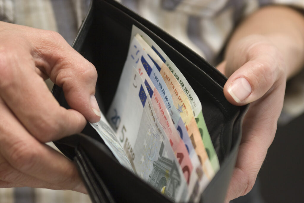 1682520008-evro-placevanje-denar-1024x683.jpg