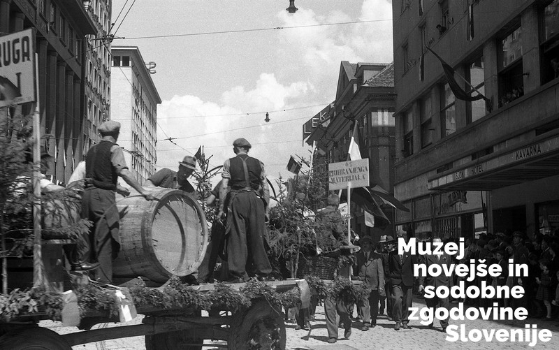 Prvomajska parada v Ljubljani leta 1946 (Foto: Slavko Smolej, hrani Muzej novejše in sodobne zgodovine Slovenije)