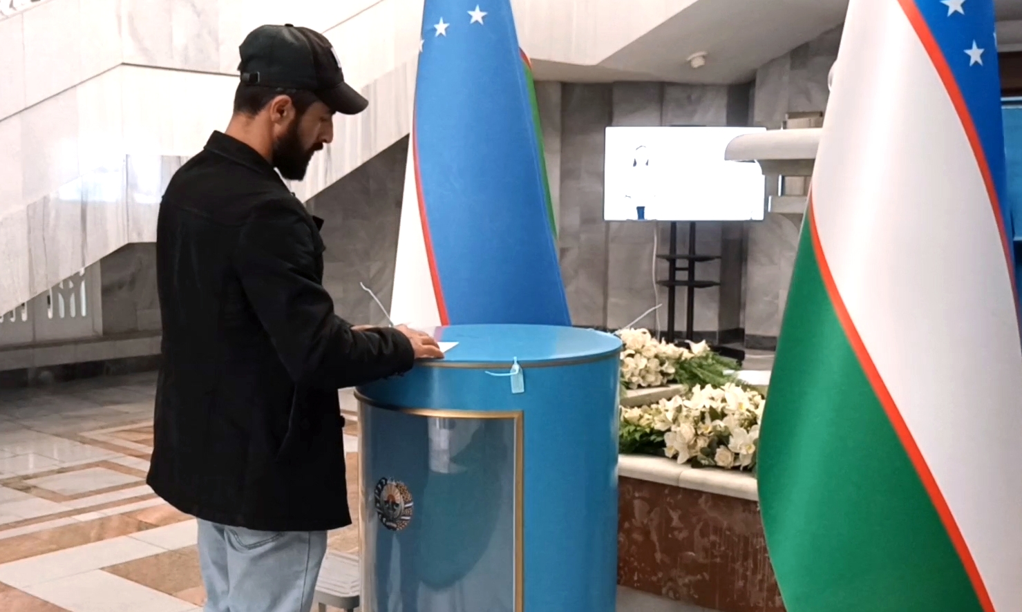 Uzbekistan, referendum, ustava