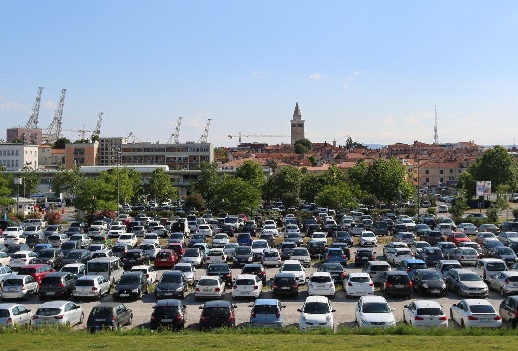koper, parkiranje